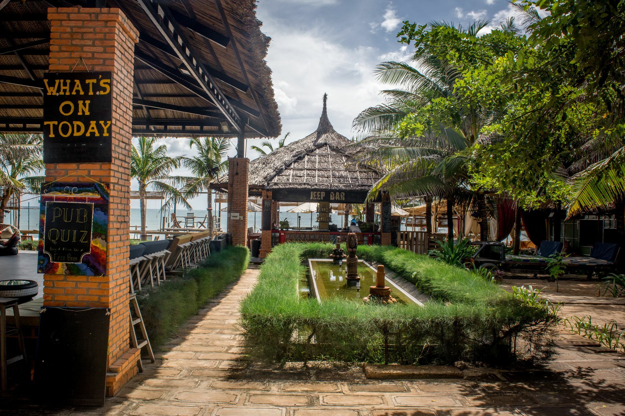 Longson Muine Backpacker Paradise Resort Mui Ne