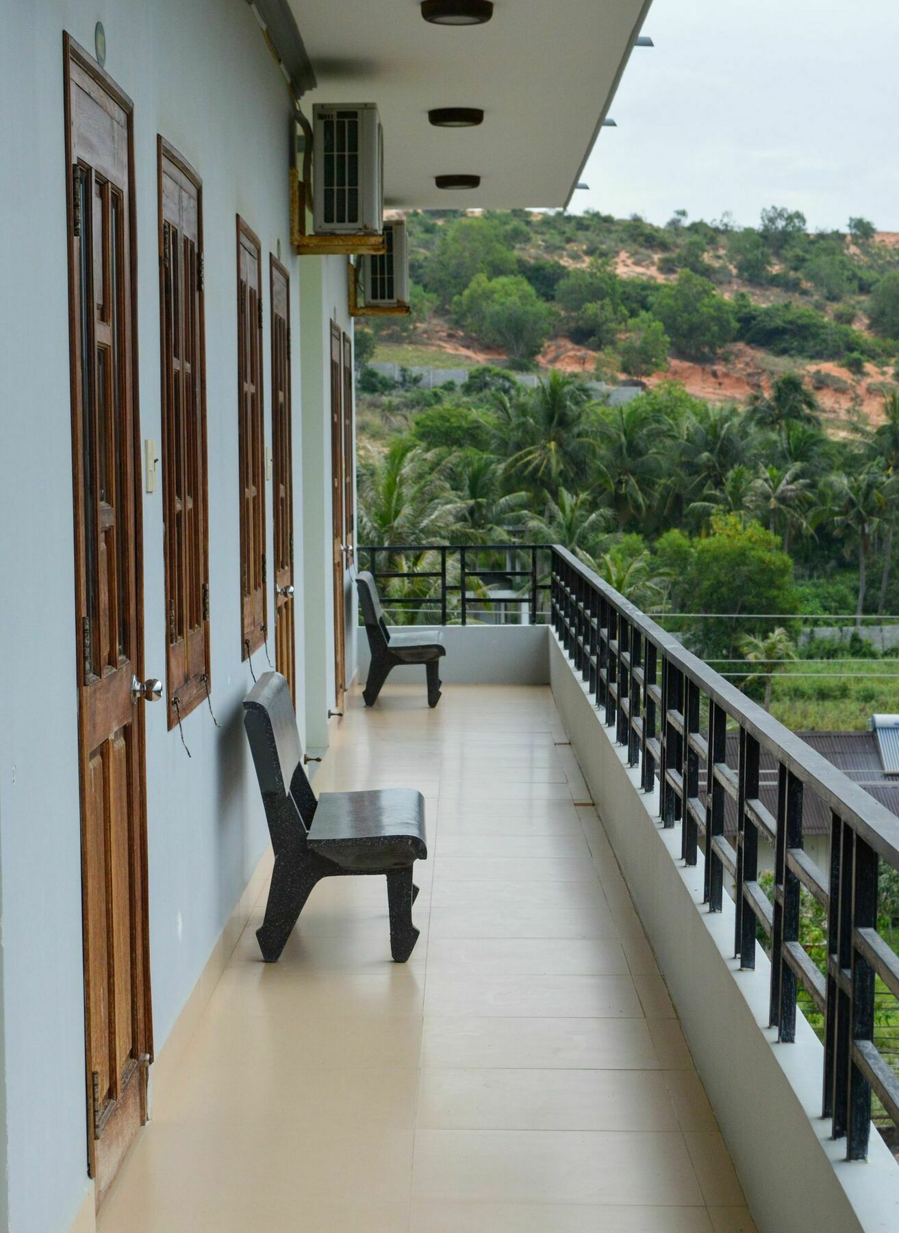 Guest house Cat Tien 2*
