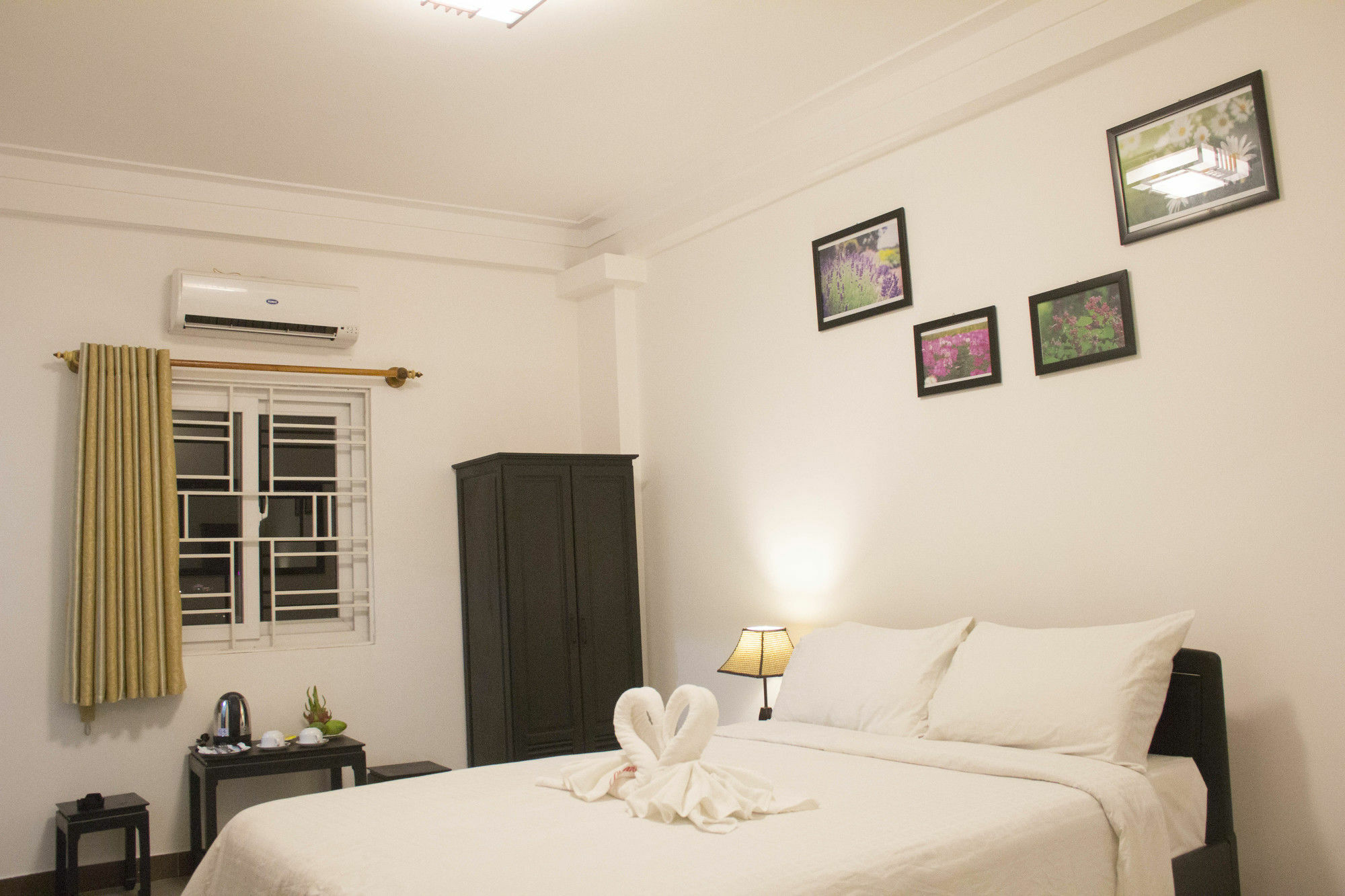 Charming Riverside Homestay