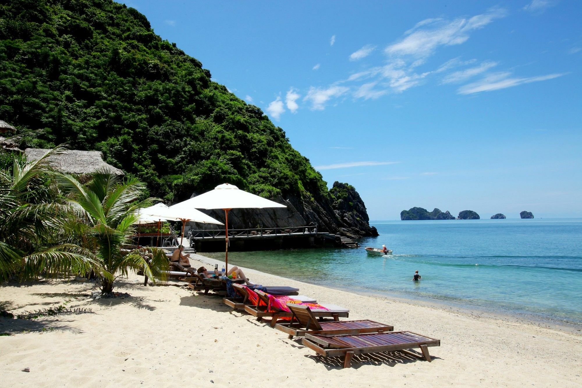 Monkey Island Hotel Dong Khe Sau