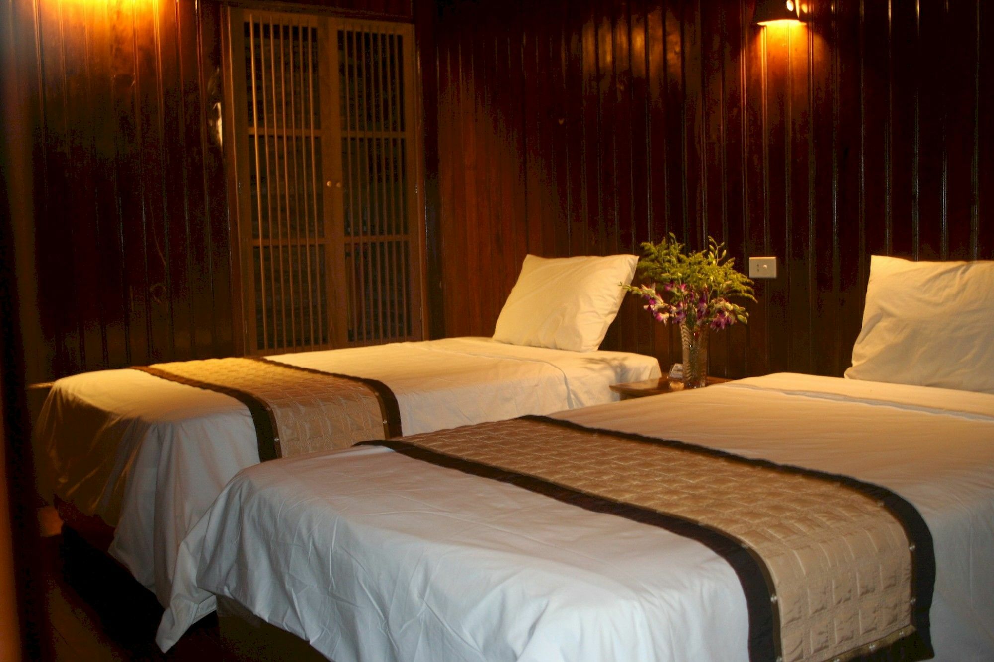Hotel Monkey Island 3*