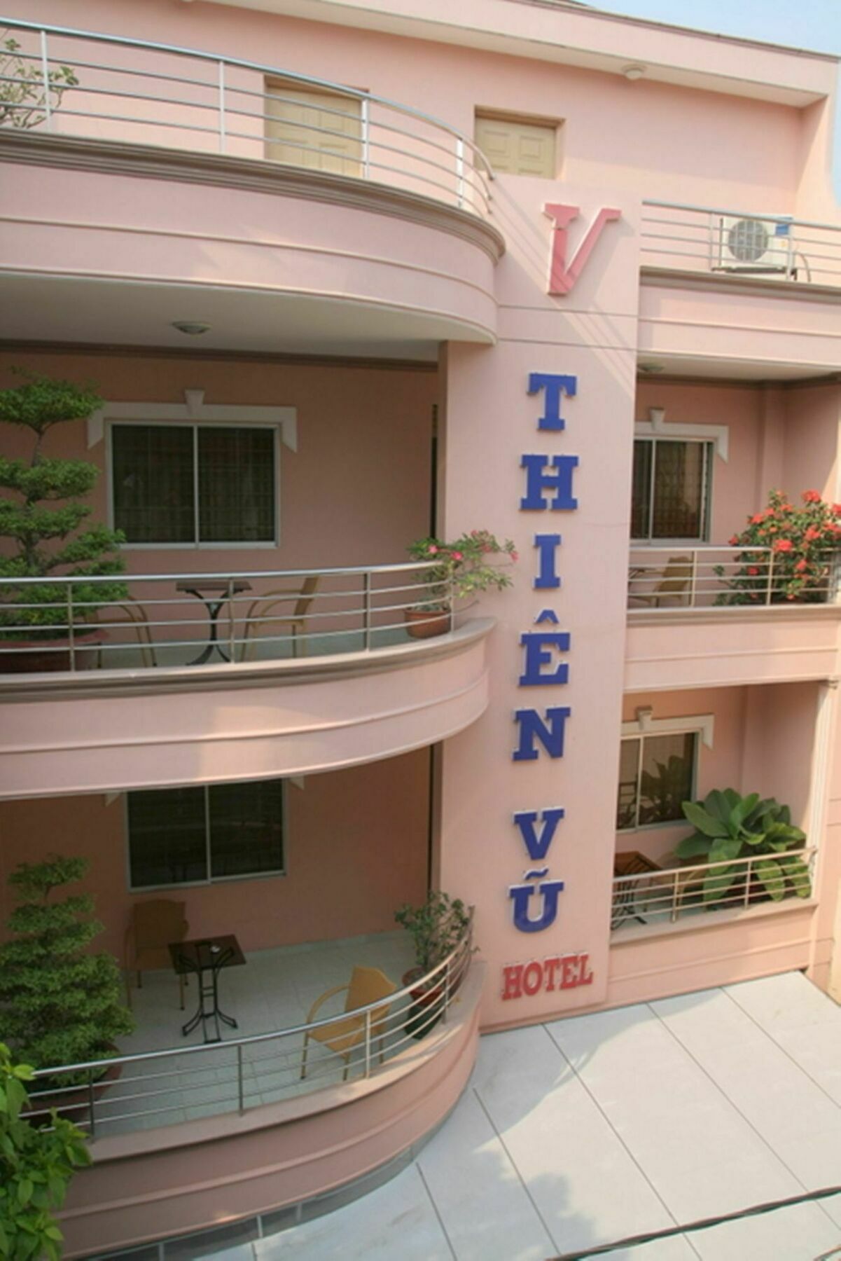 Thiên Vũ Khách sạn *