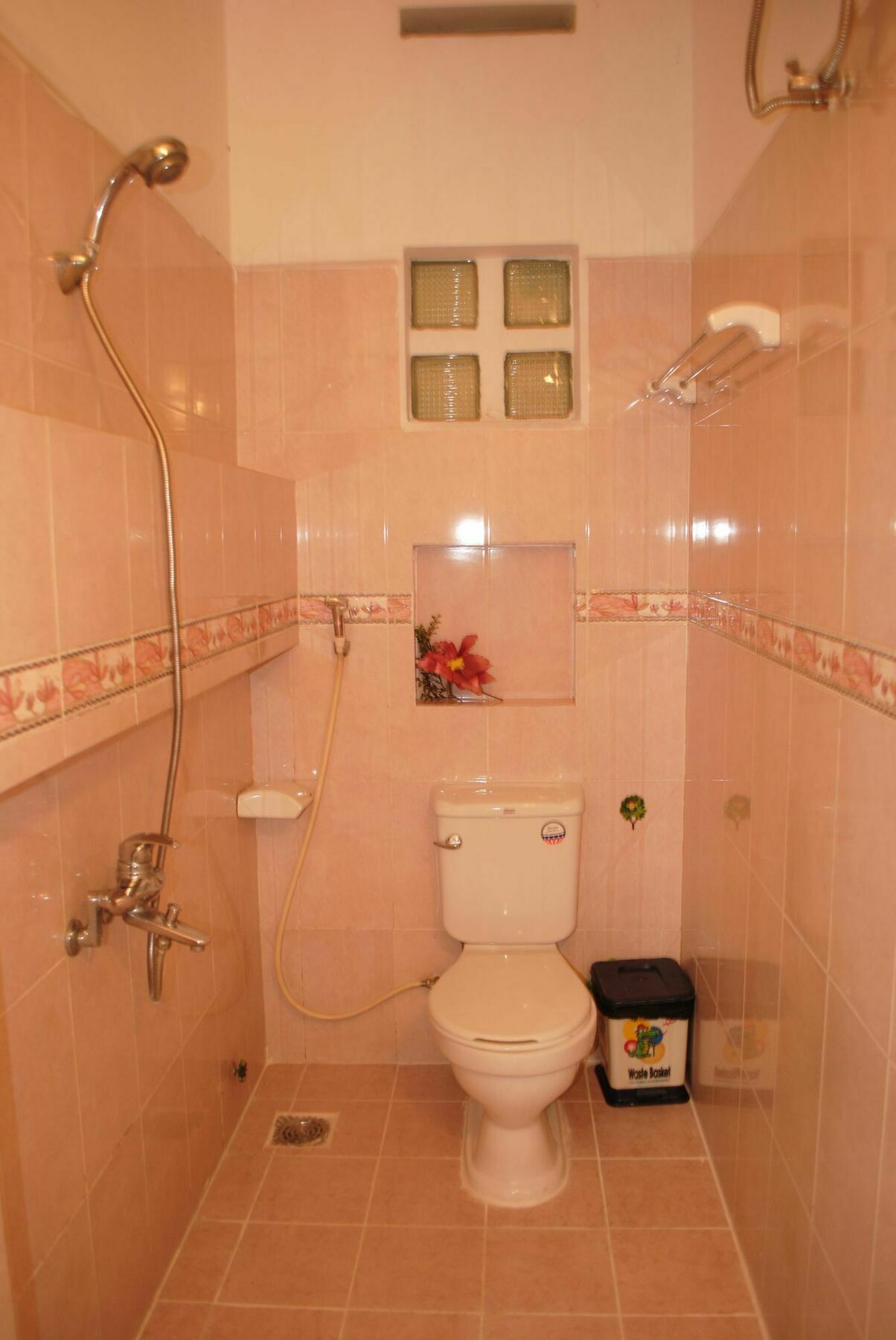 Villathol Hotel *