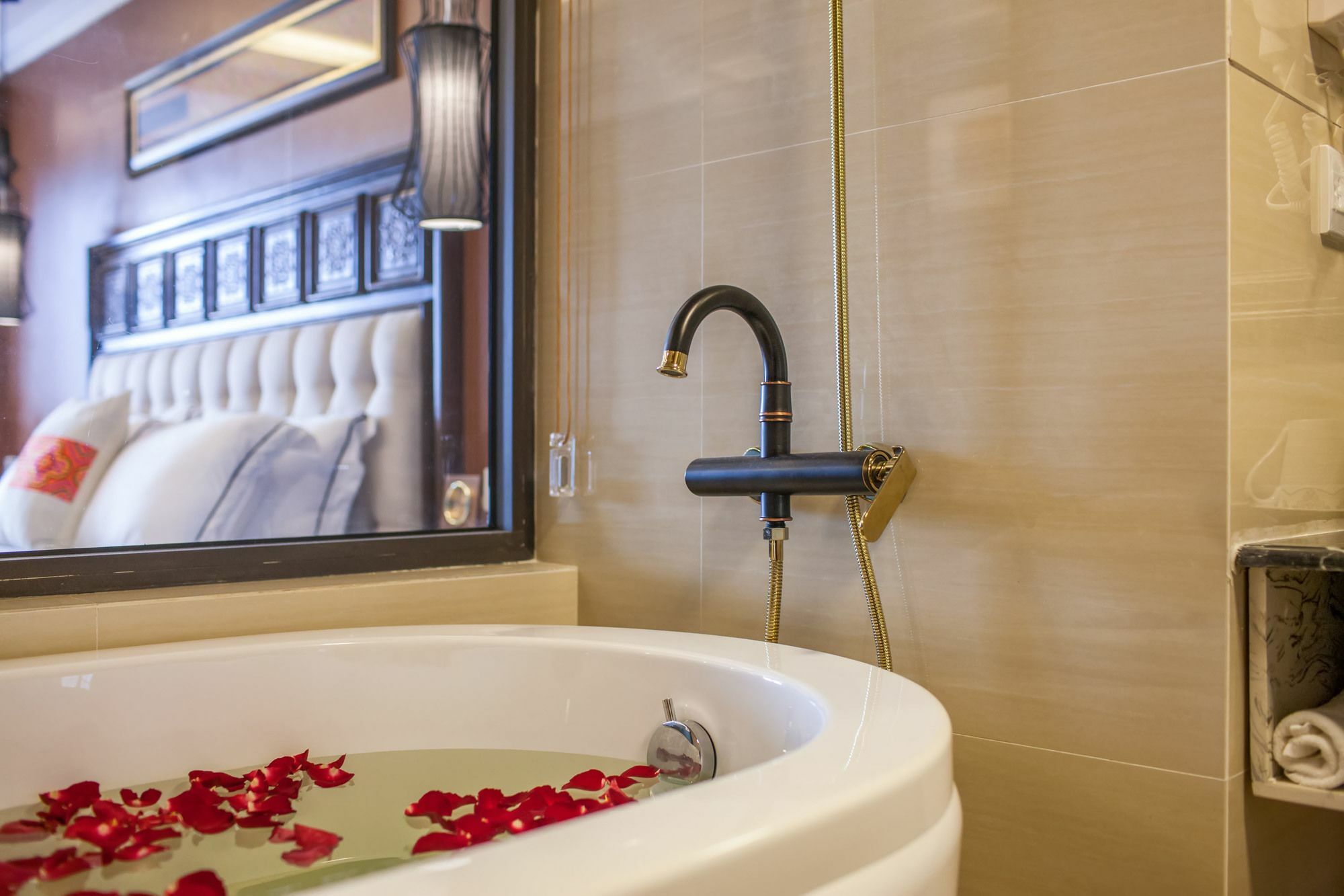 Hotel Eden Boutique & 4*