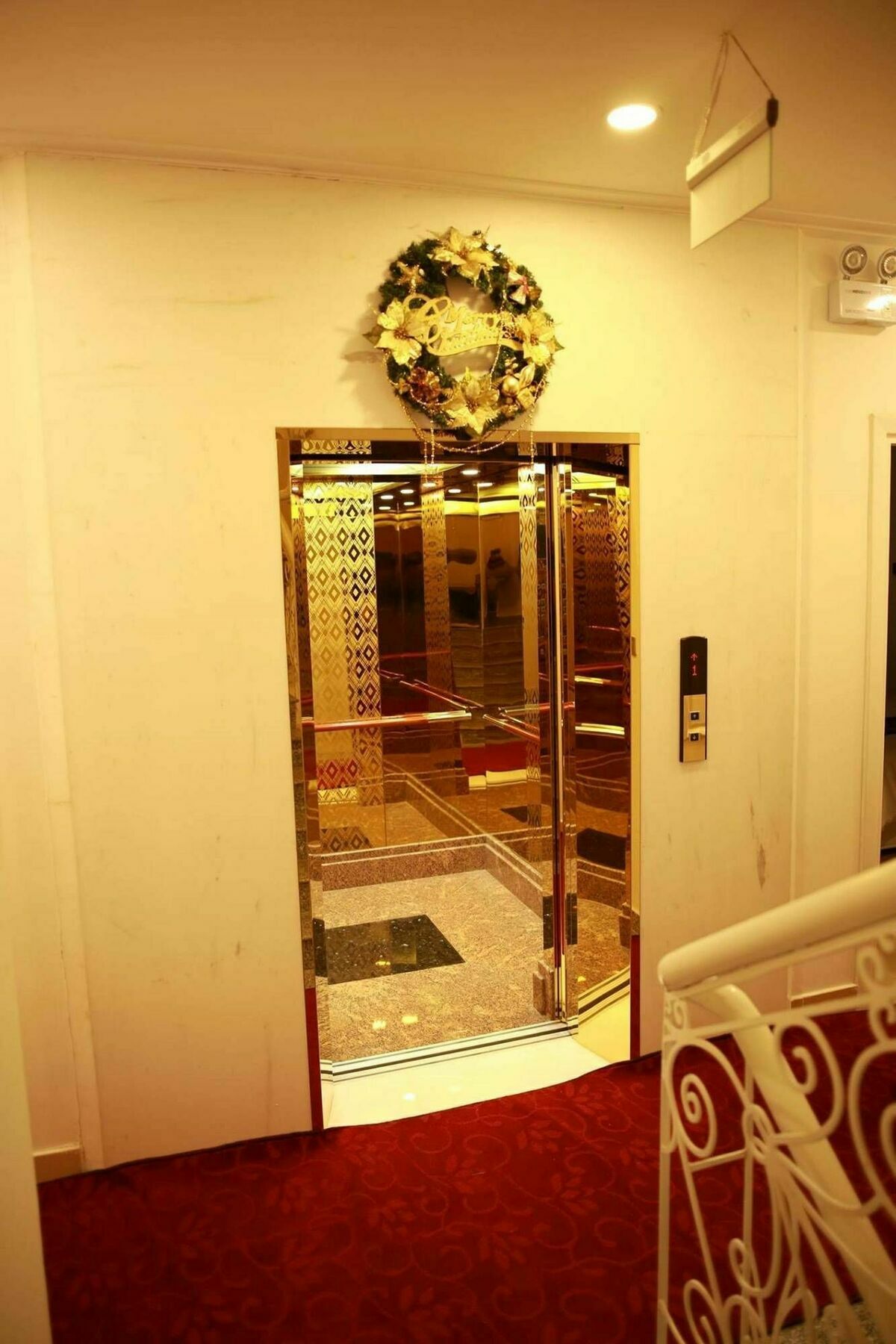 Hotel Tulip 3 2*