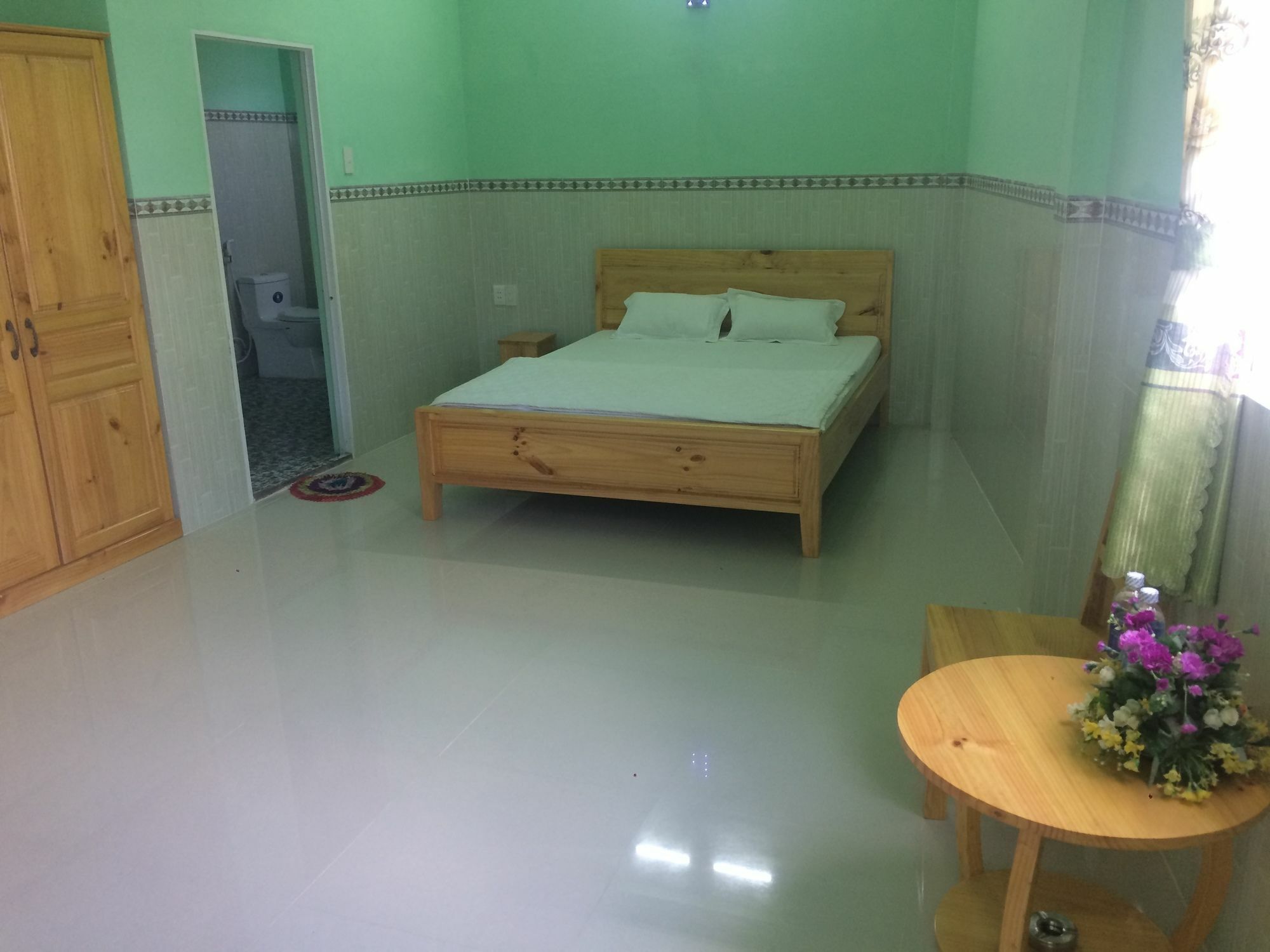 Y Thu 2* Phu Quoc