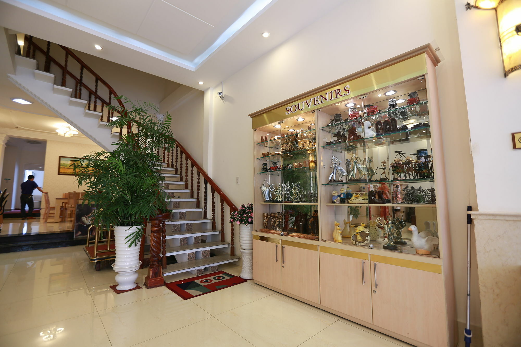 Tulip Hotel 2*