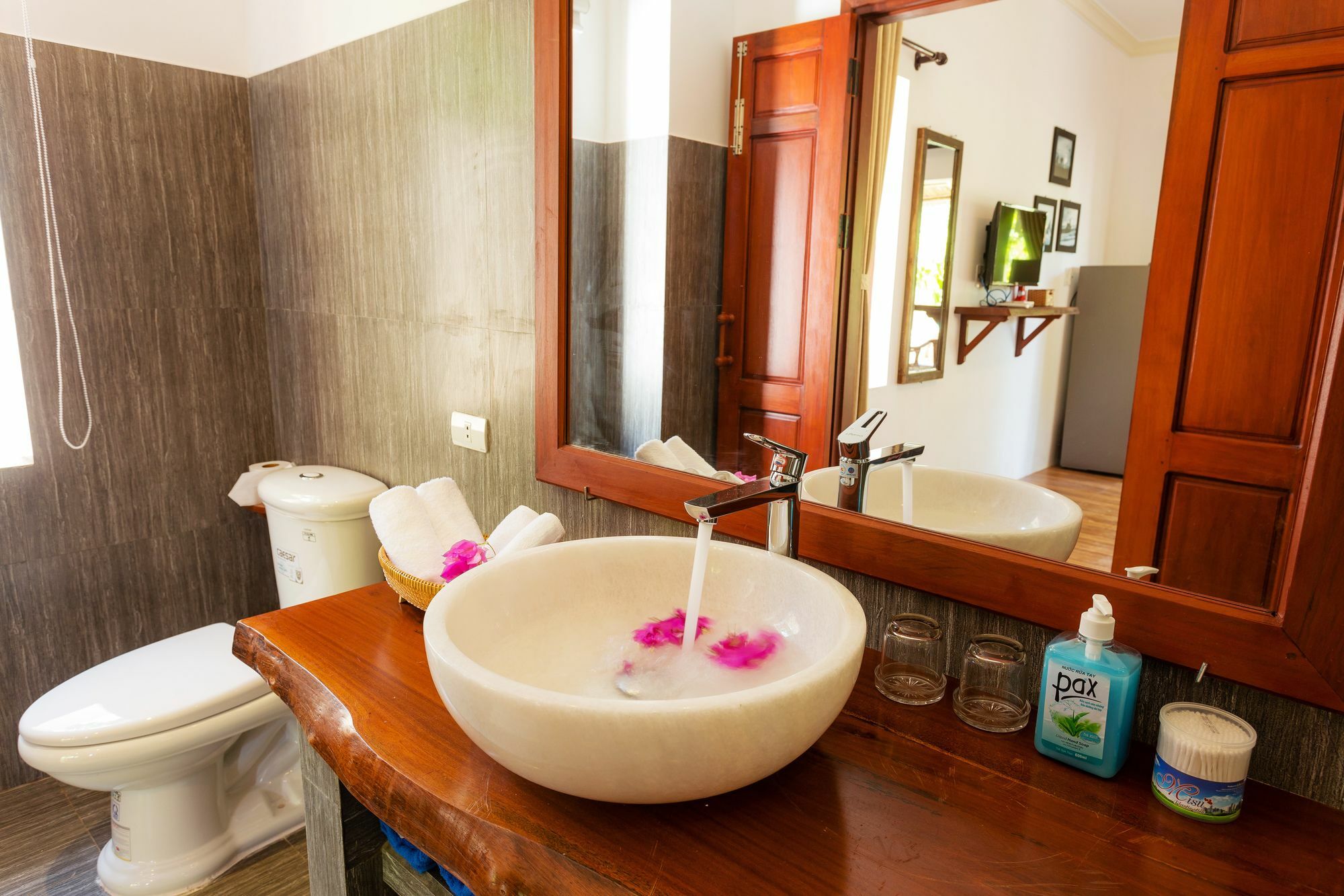 Red Flower Homestay Hoi An