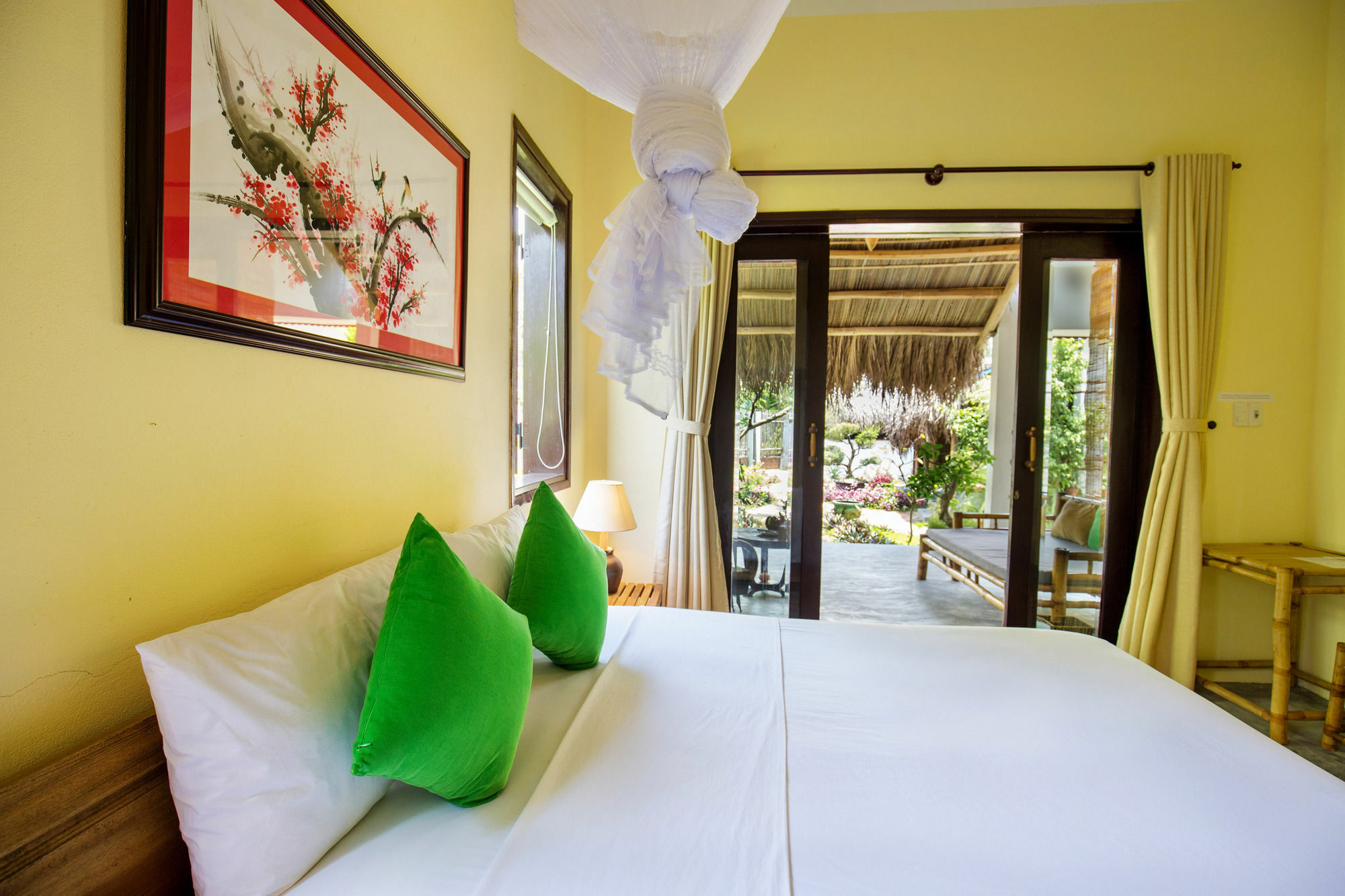 Red Flower Homestay *