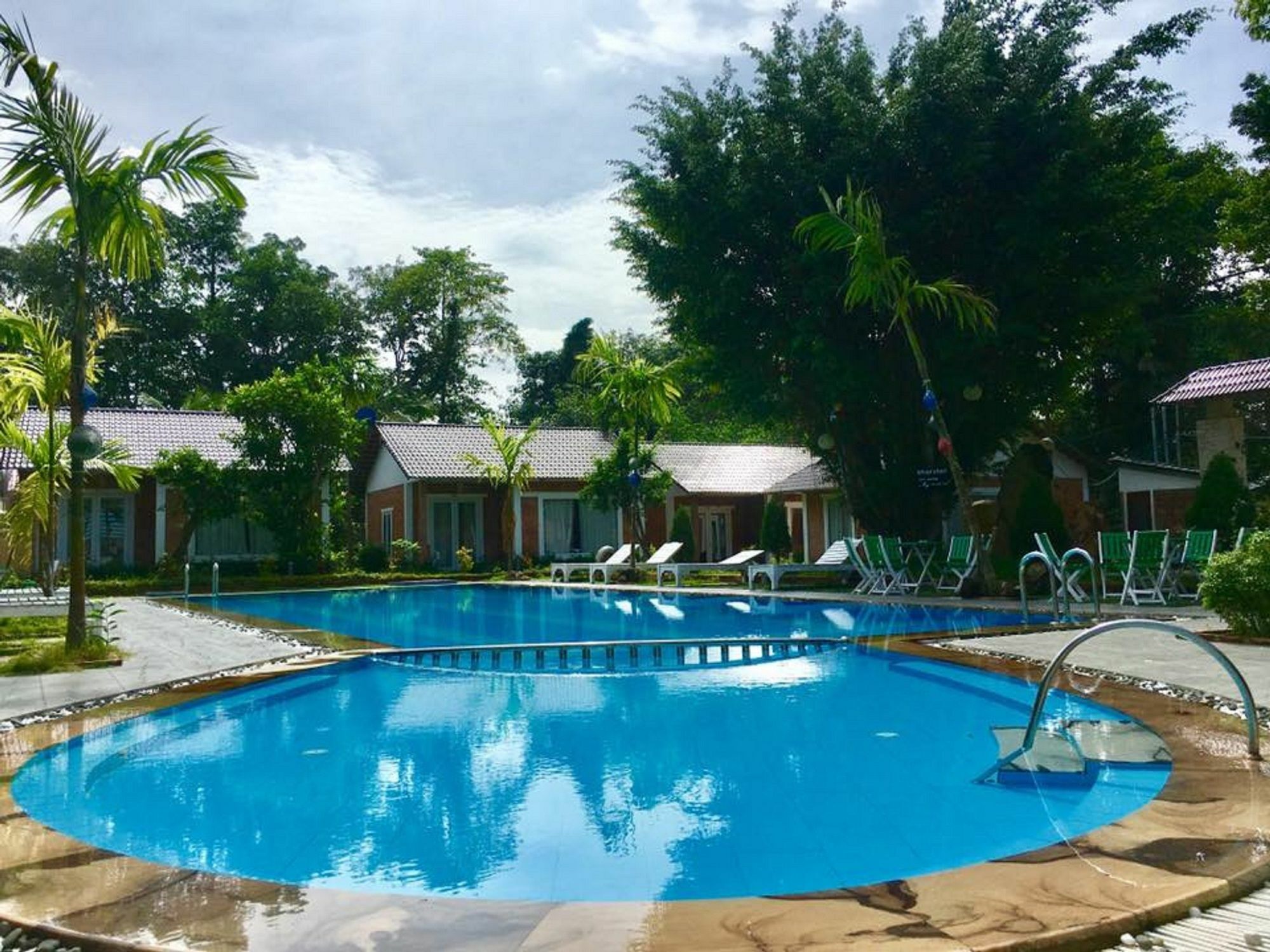 Her Bungalow Khách sạn Phú Quốc