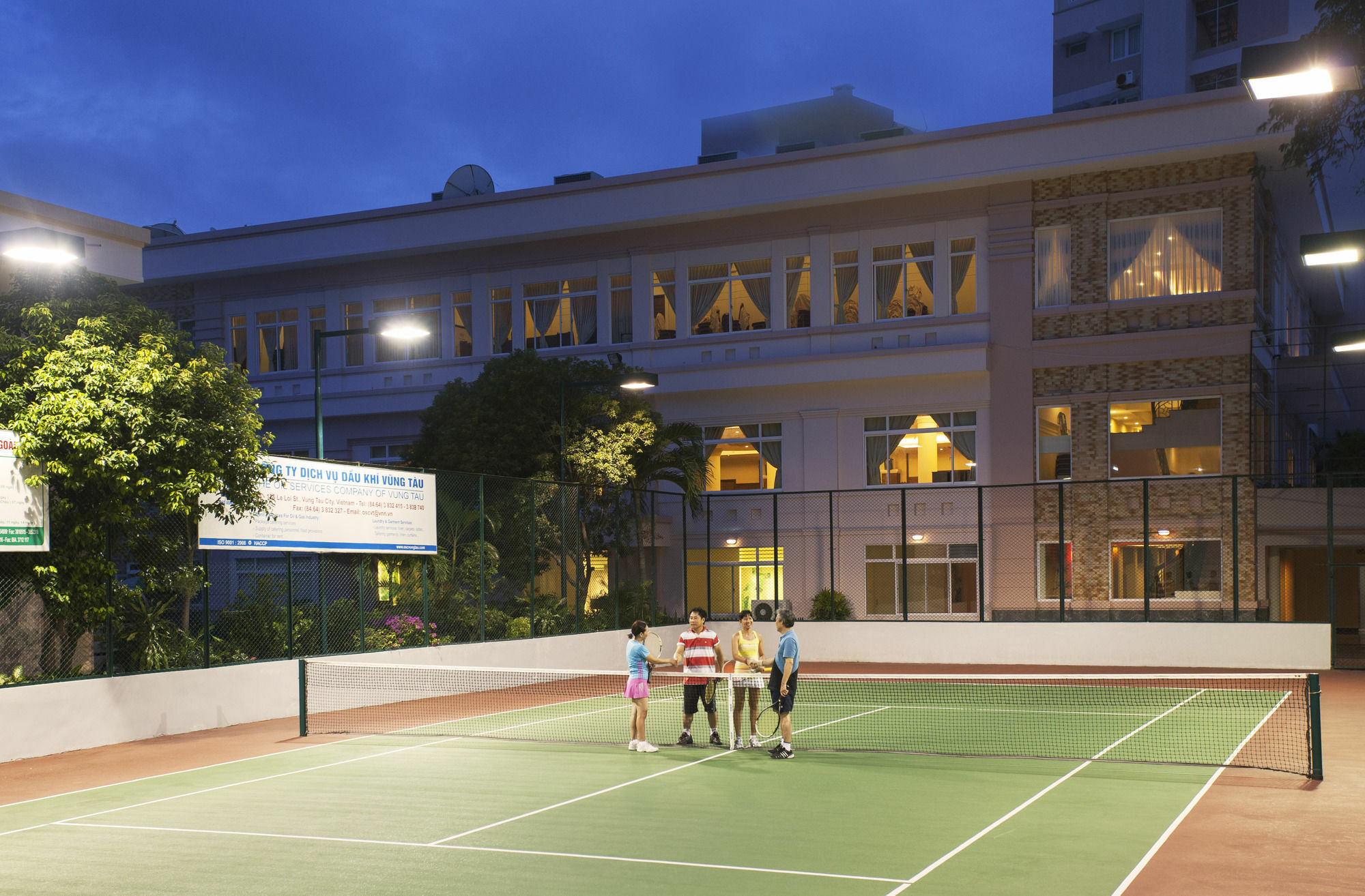 Palace 4*