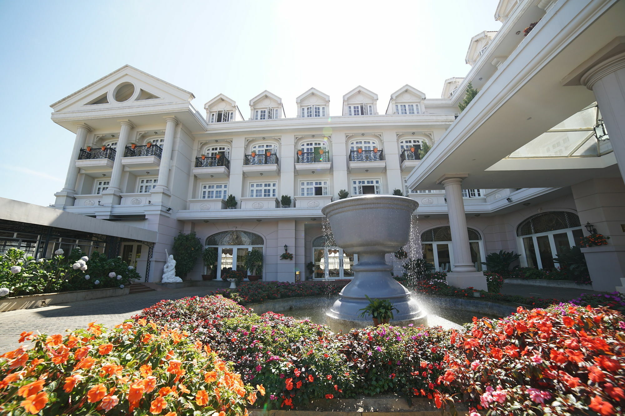 Sammy Hotel