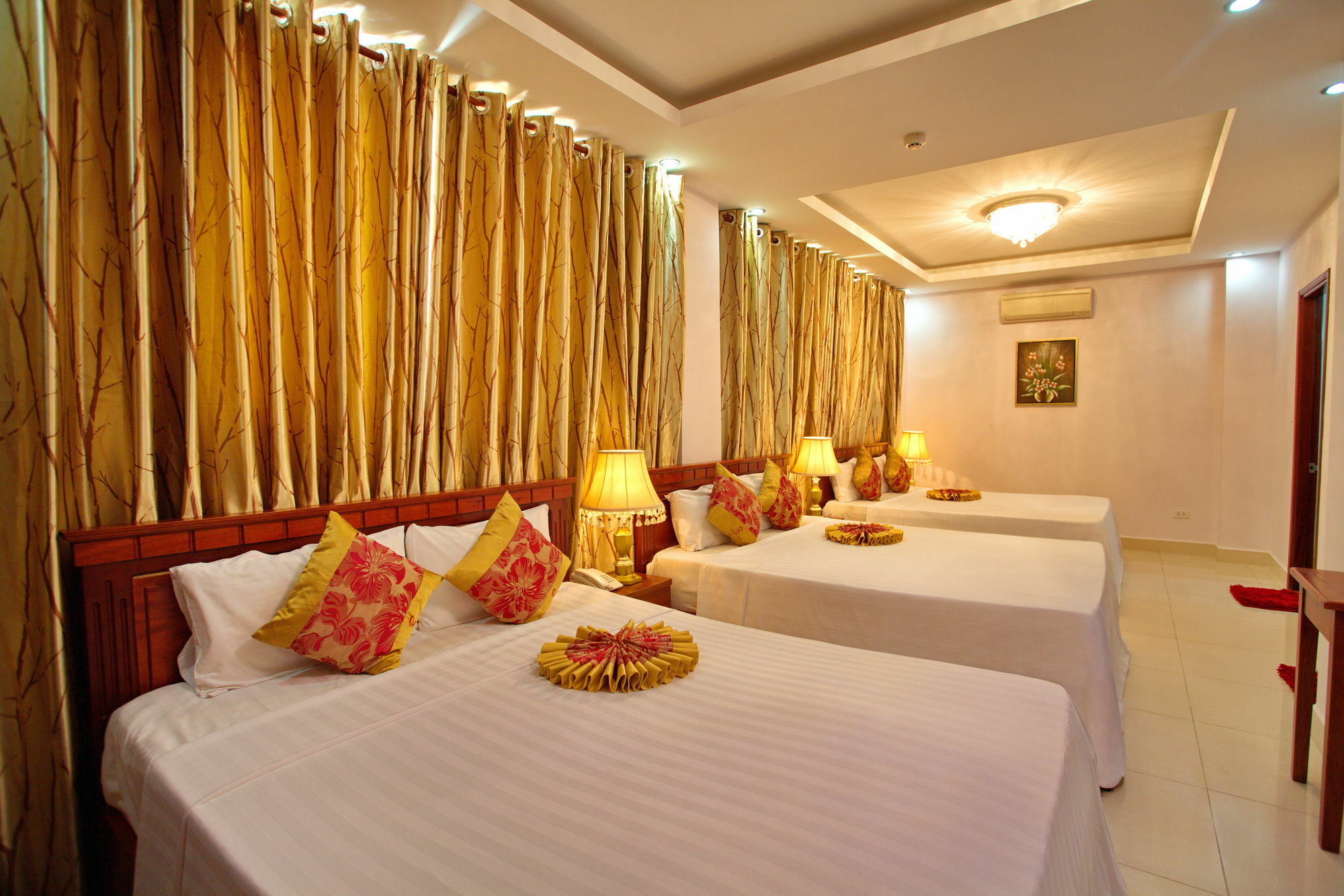 Romeliess Hotel