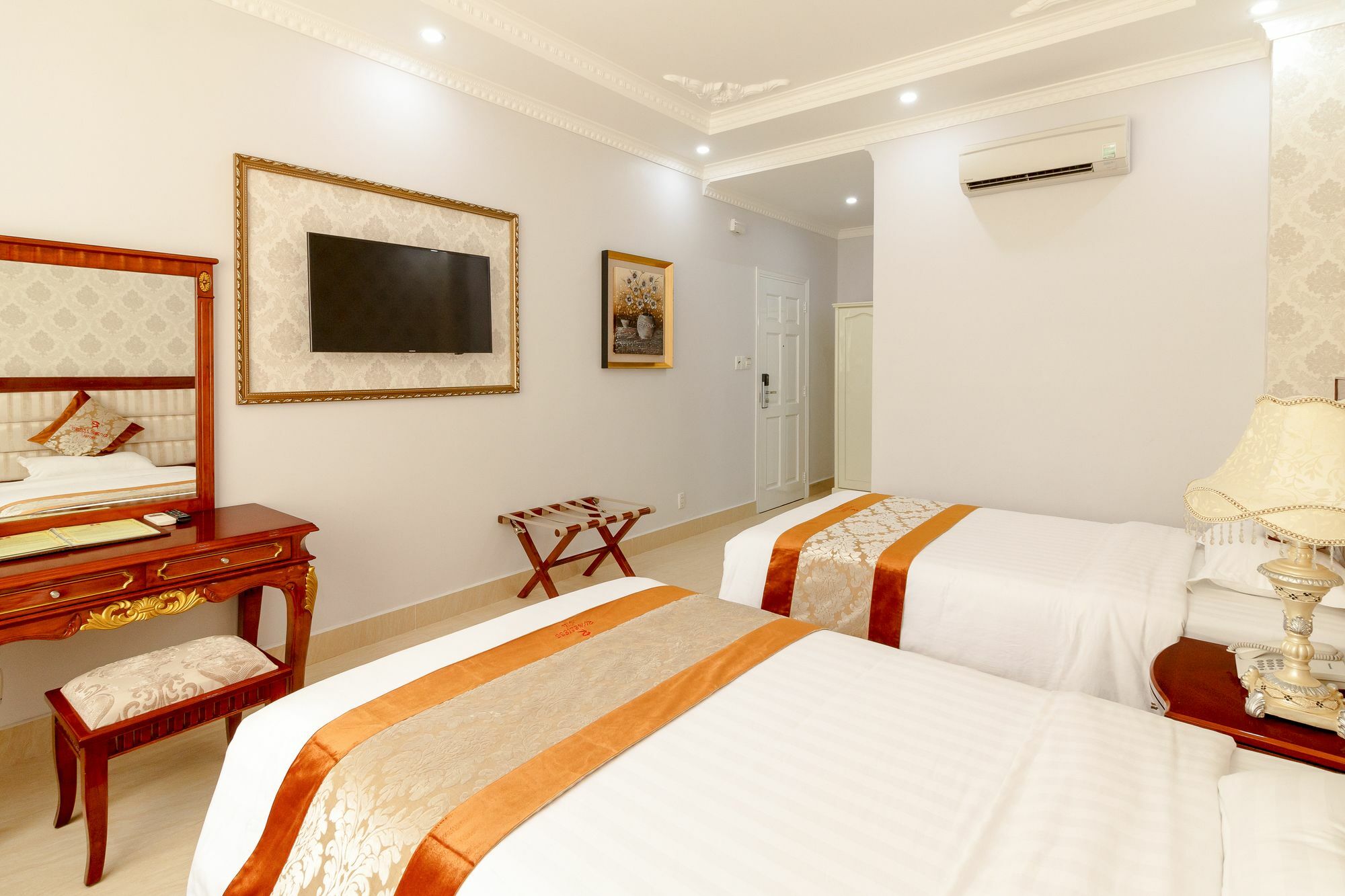 Hotel Romeliess 3*