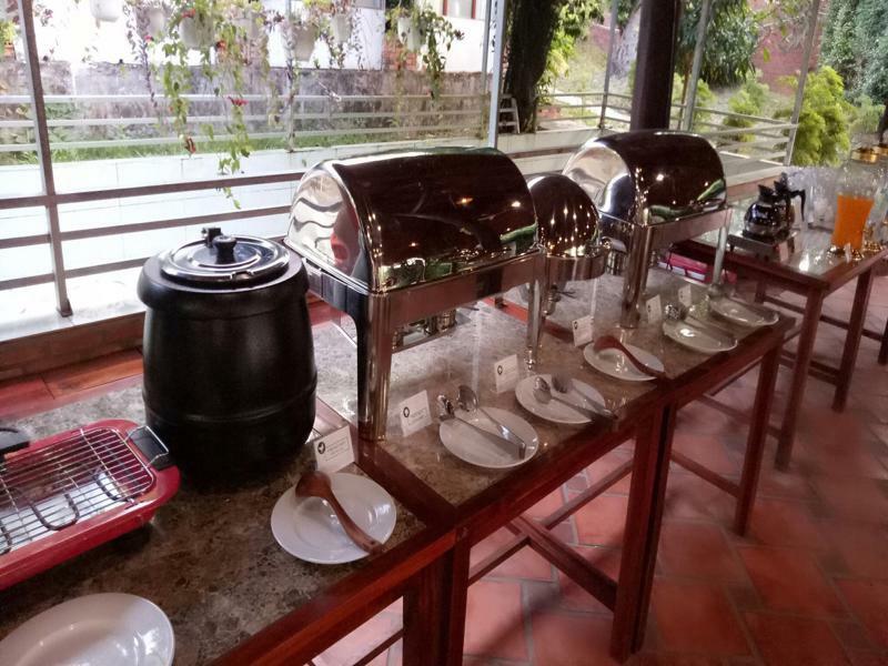 Minh Vuong Village & Restaurant