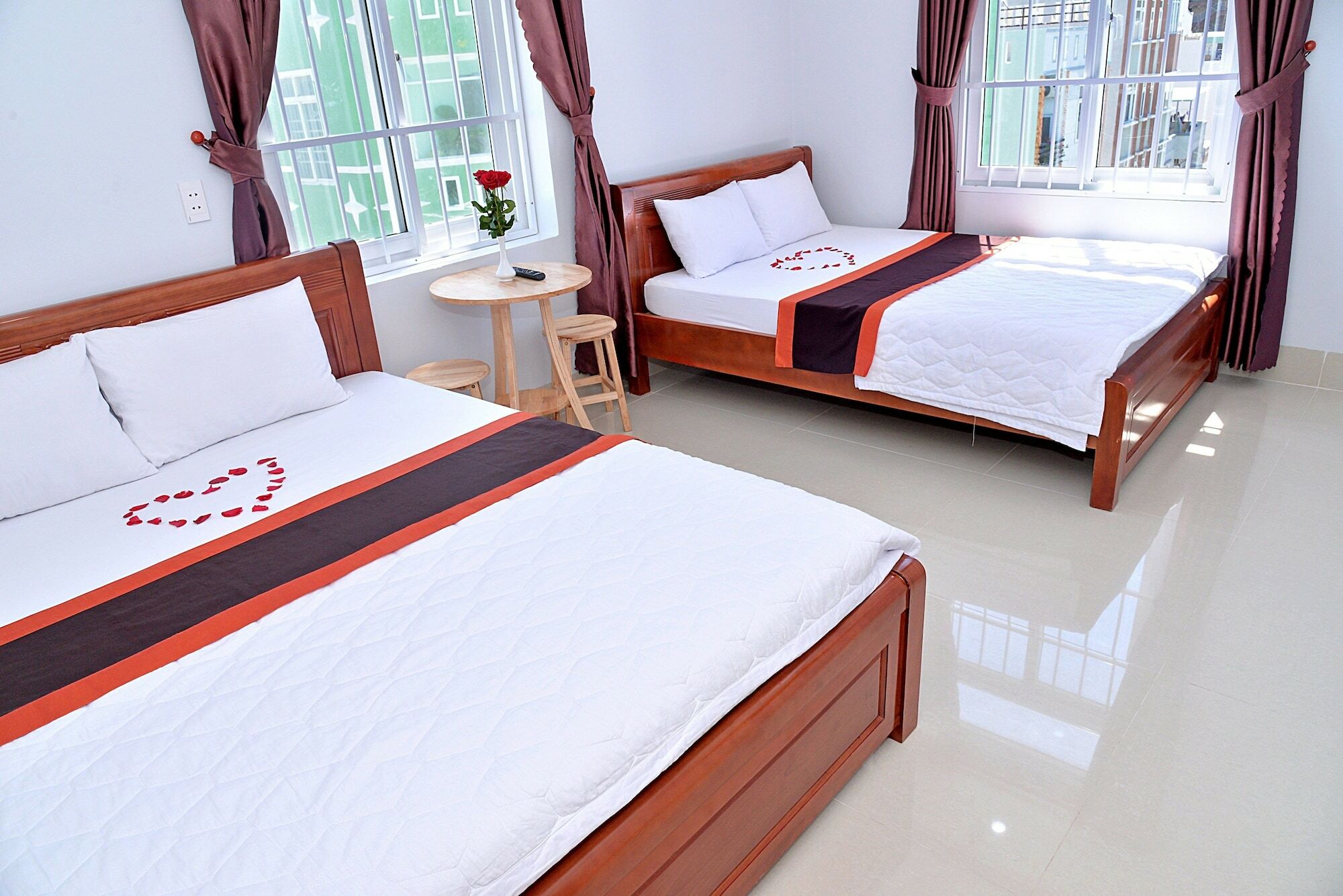 Sevensea Hotel *