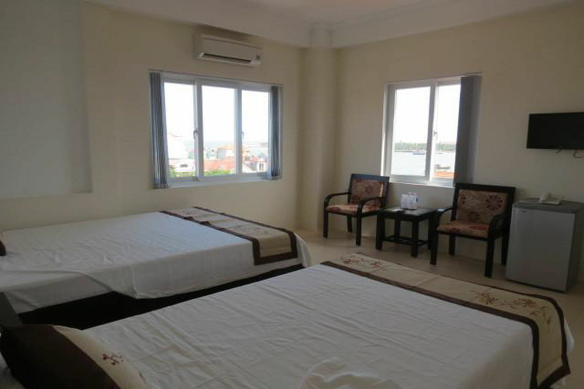 Nam Long Hotel Dong Hoi