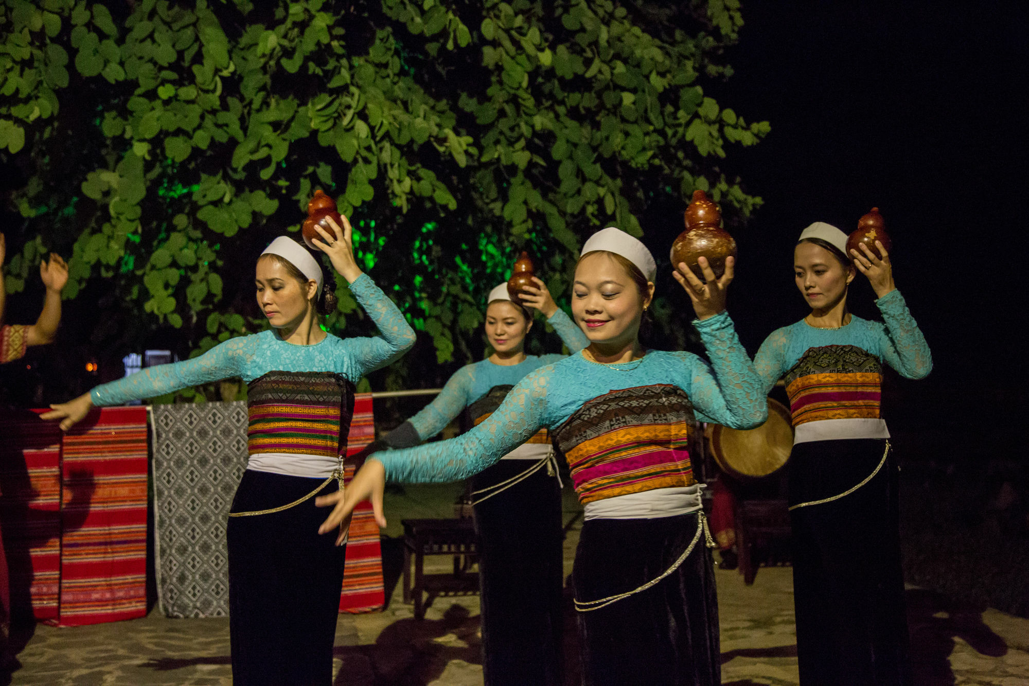 Mai Chau * Hoa Binh