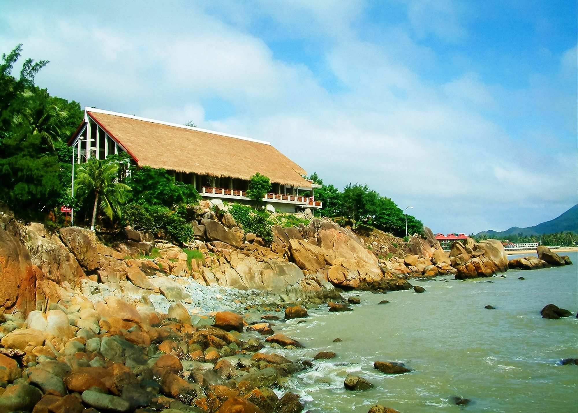 Hotel Saigon 4*