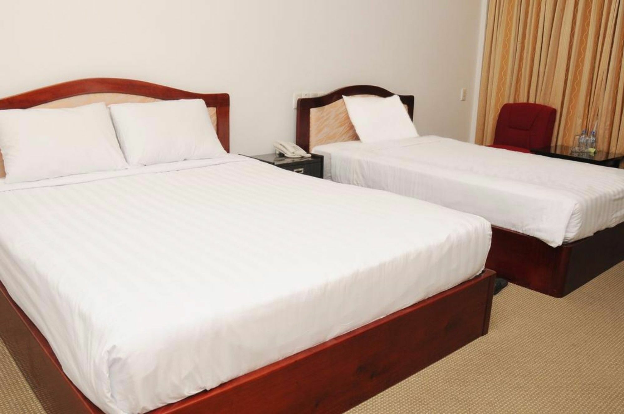 Motel Song Huong