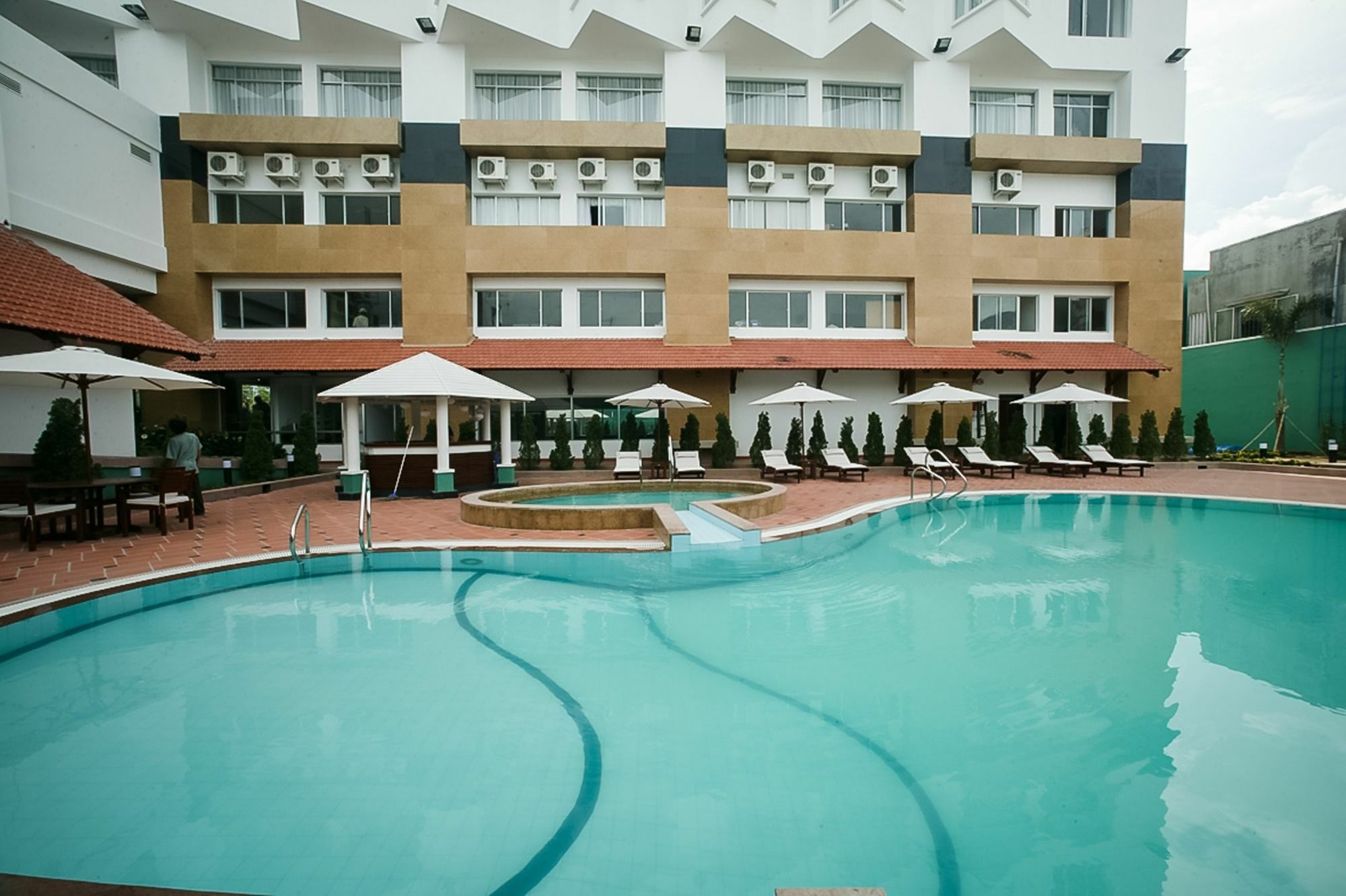 Saigon 4*