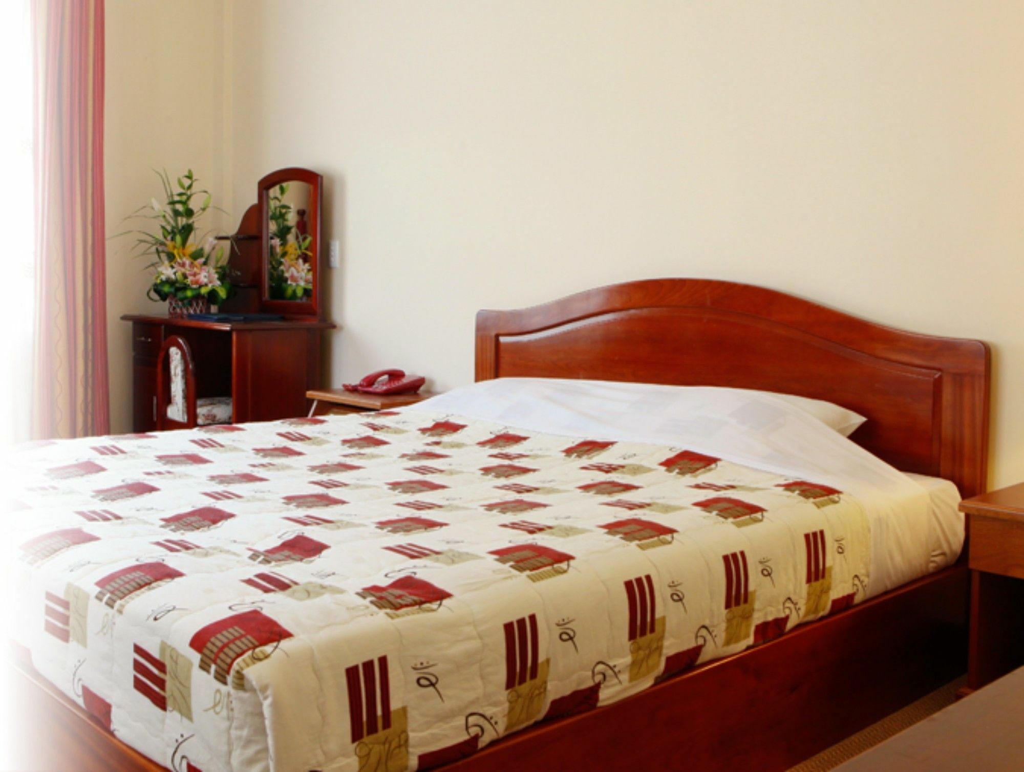 Motel Song Huong