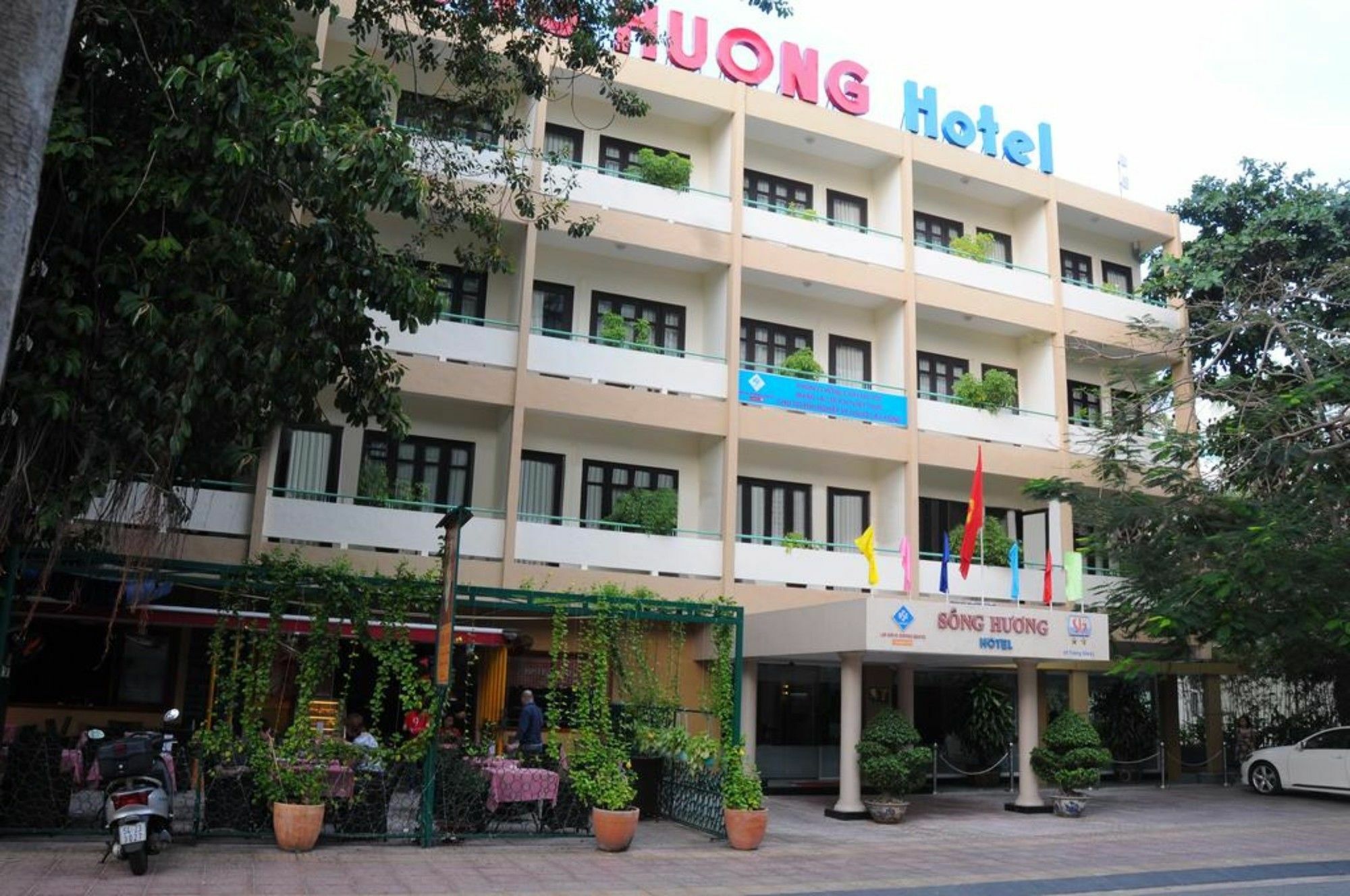 Song Huong 2*