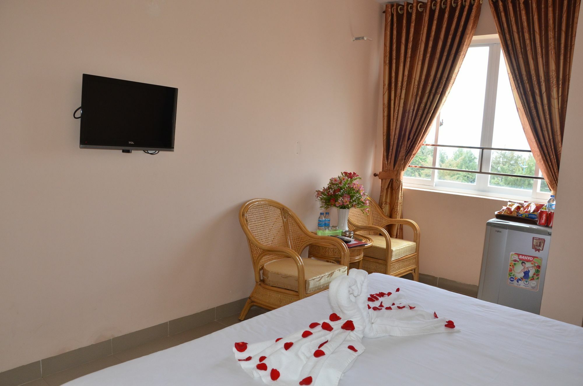 Hotel Ngoc By The Moment
