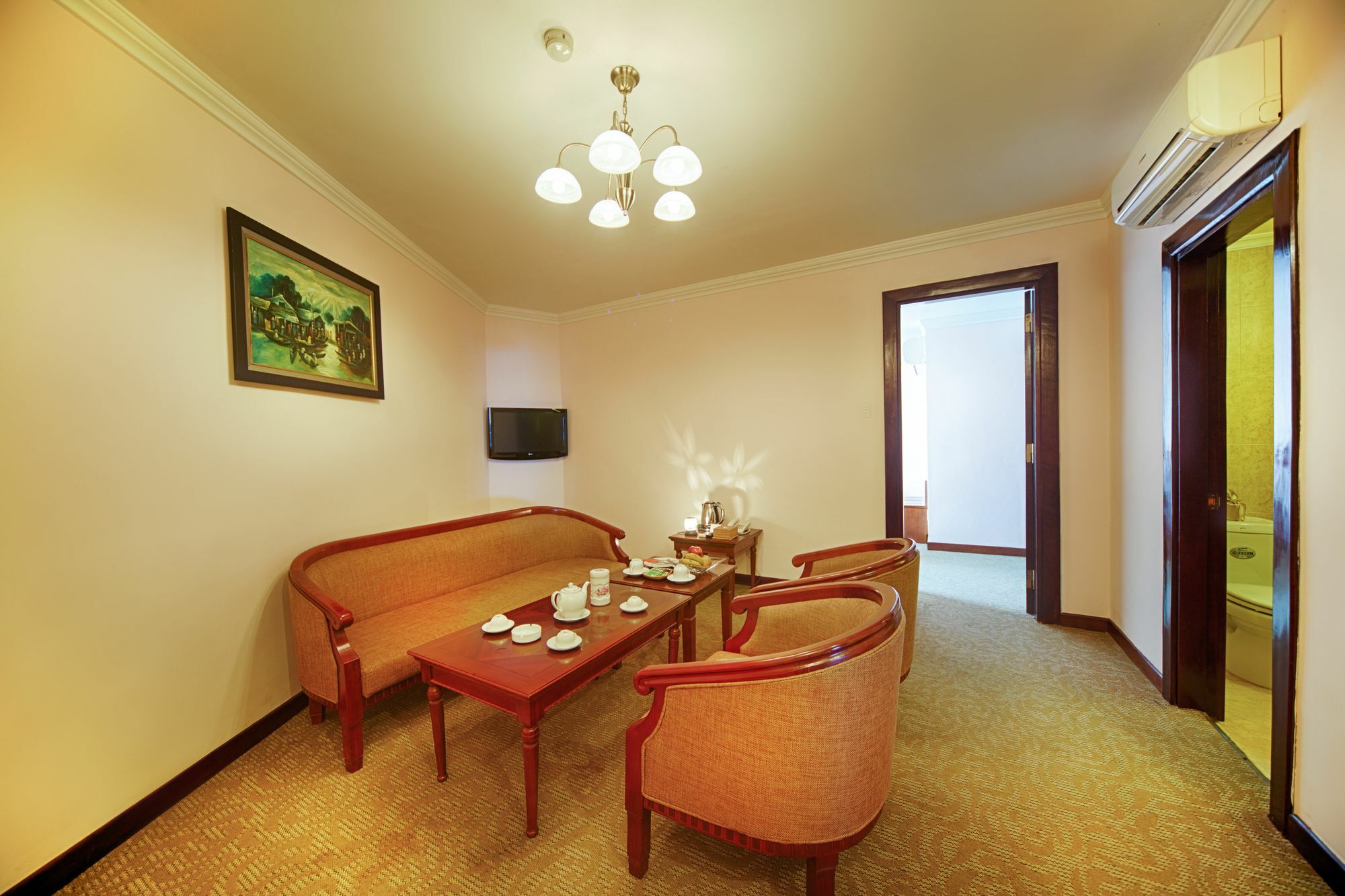 Hotel Muong Thanh Grand Phuong Dong 4*