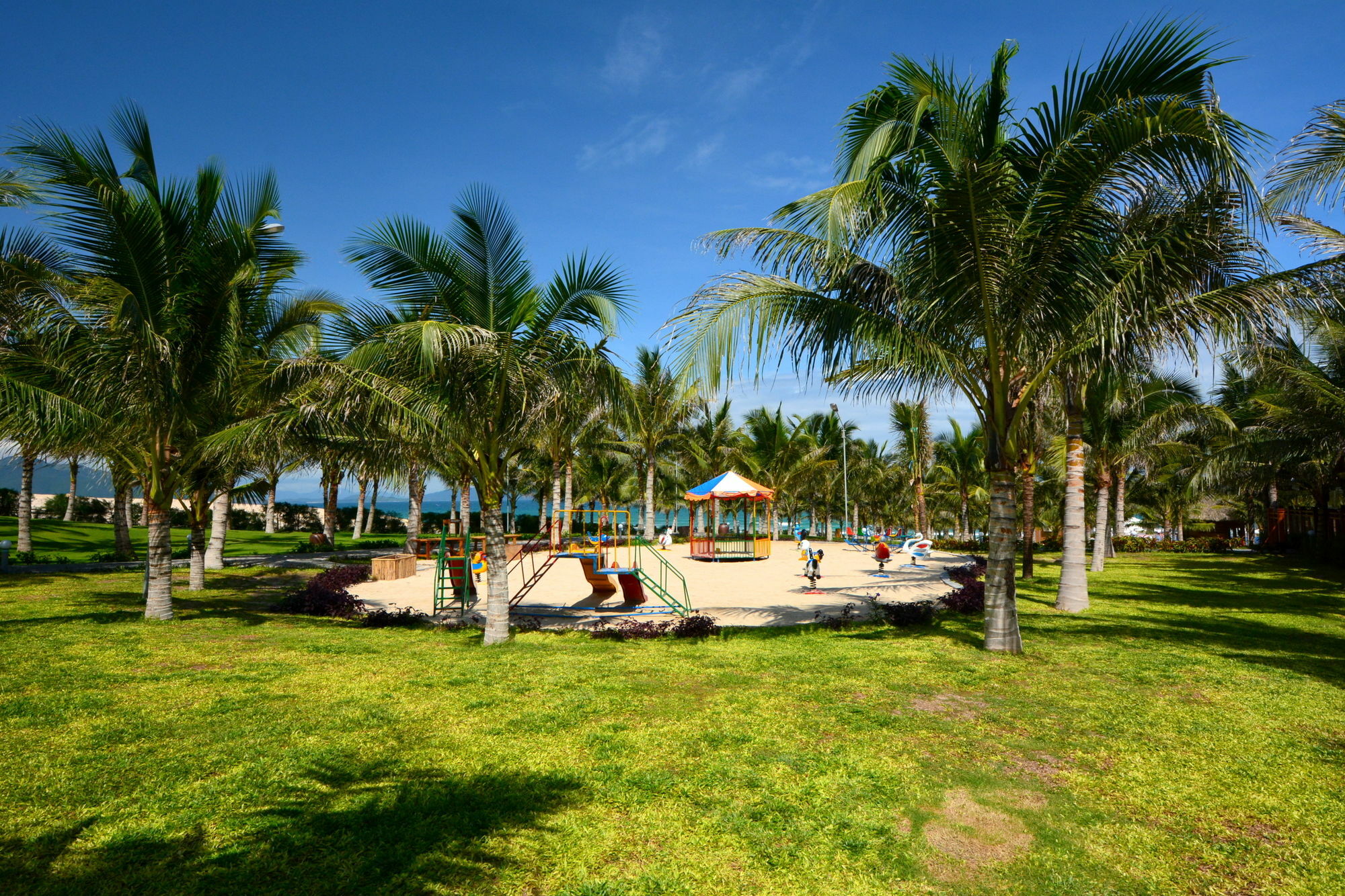Dessole Nha Trang Resort Mieu Ong