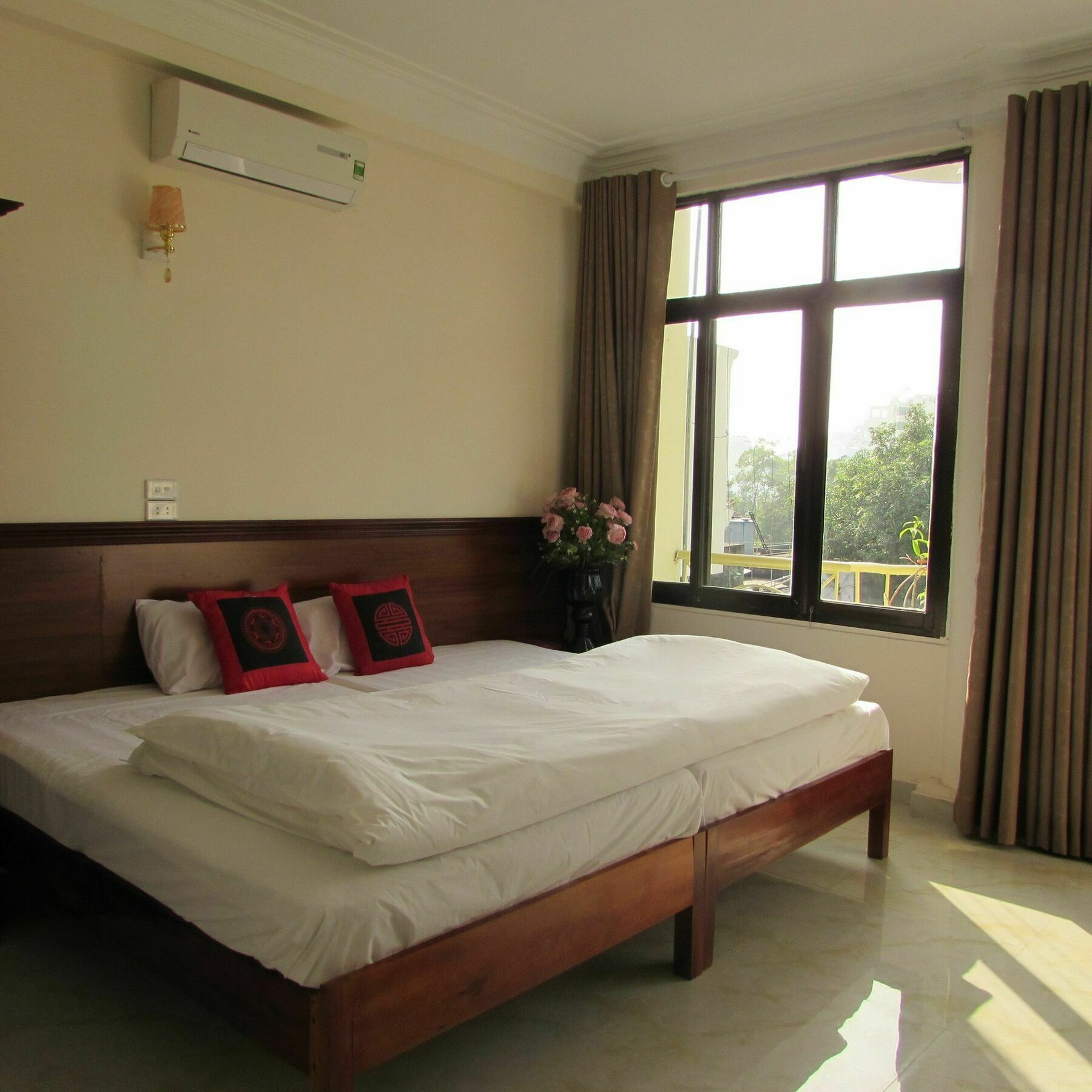 Hotel Viet Nhat Halong - Bai Chay Ha Long