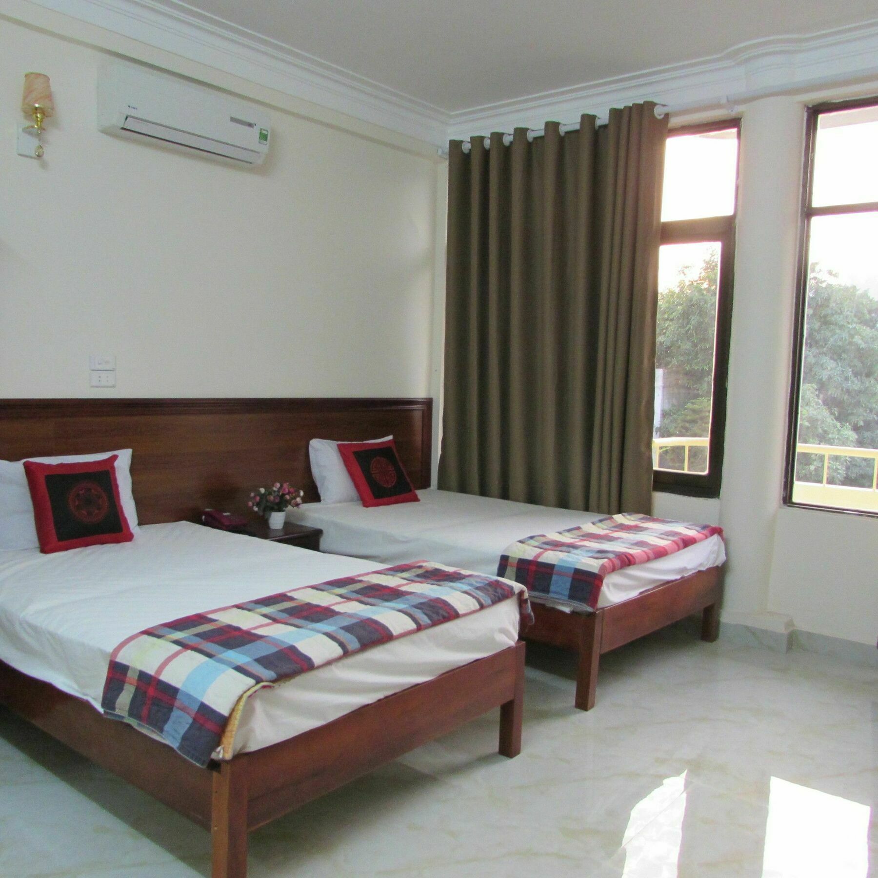 Hotel Viet Nhat Halong - Bai Chay