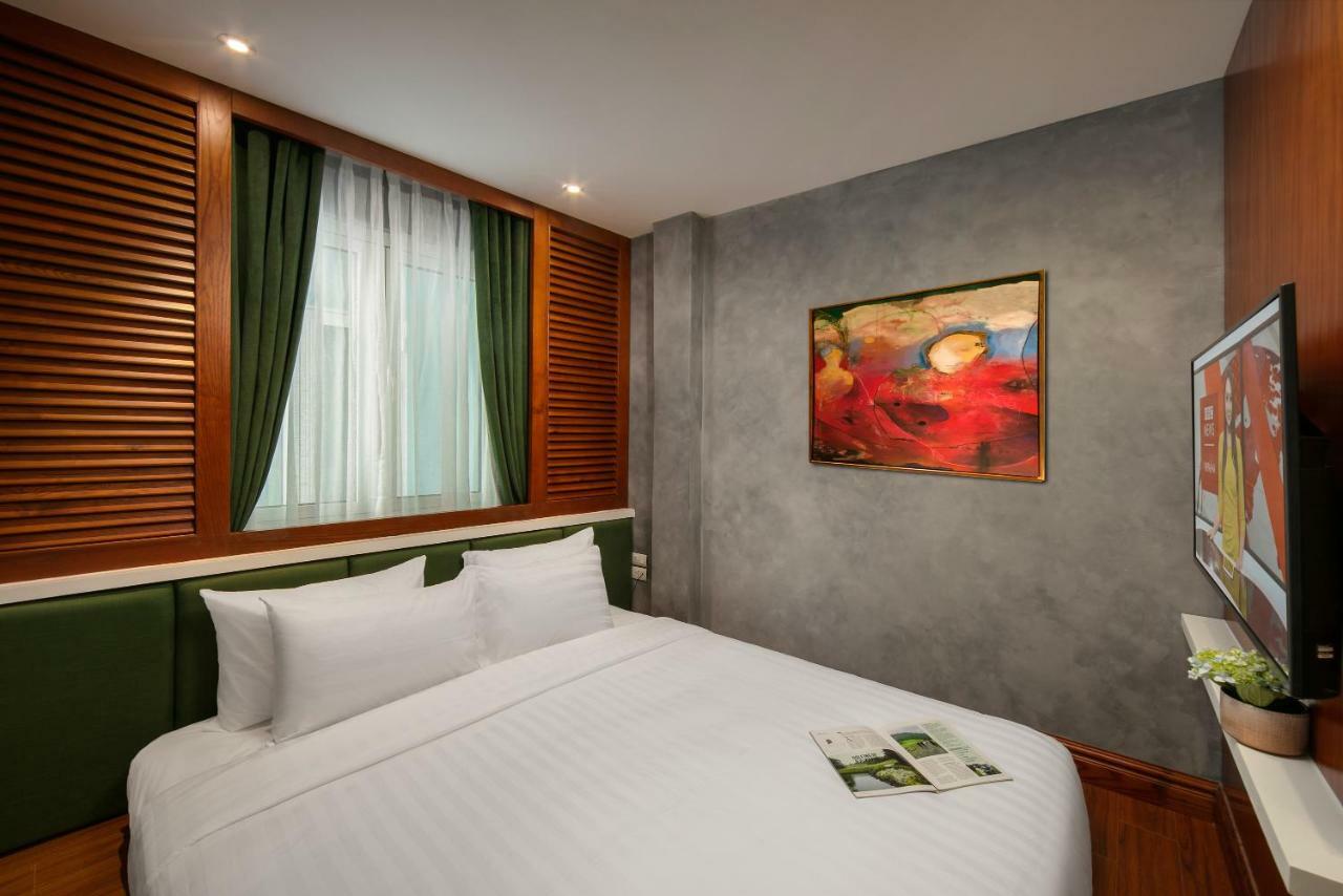 Hotel La Selva & Hanoi