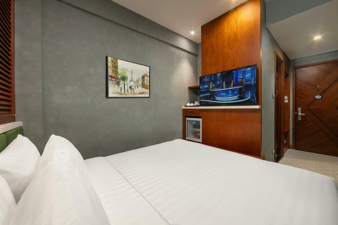 Hotel La Selva & Hanoi