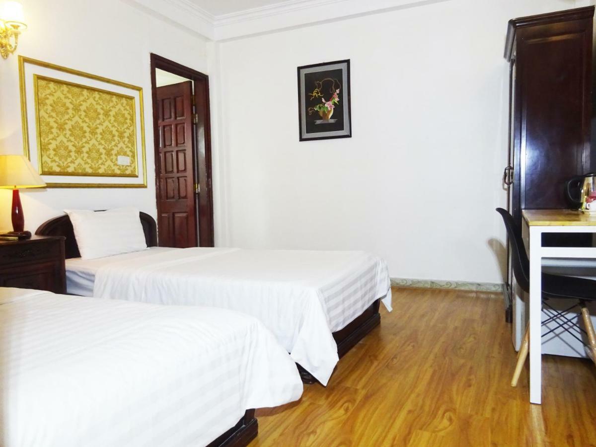 Discovery Ii Hotel