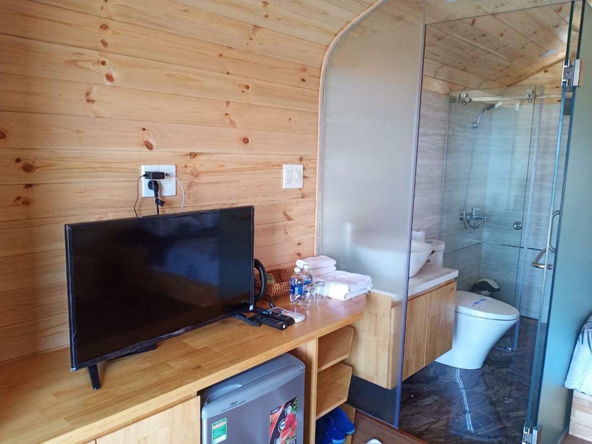 Aurora Resort *