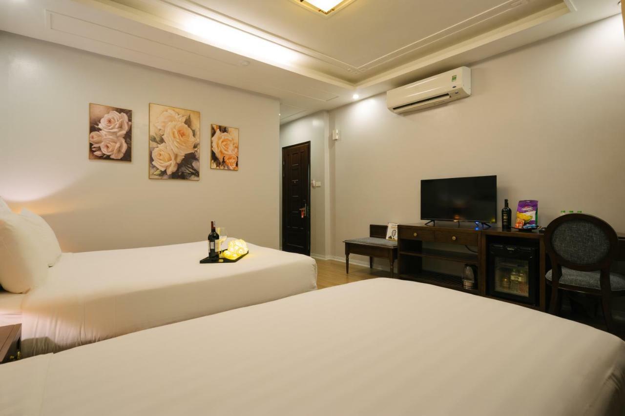 Khách sạn La Palm