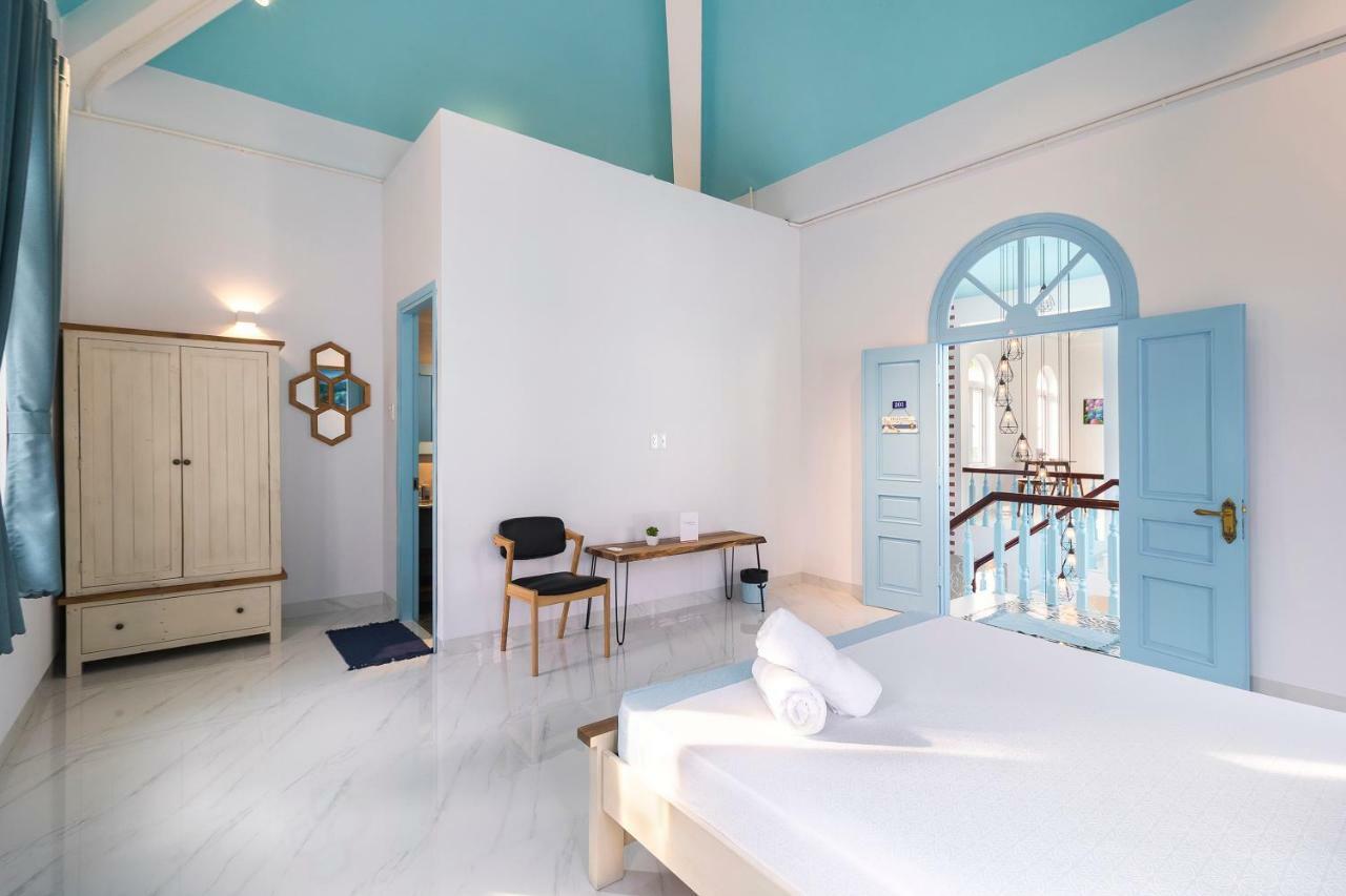 Christina's - Santorini *