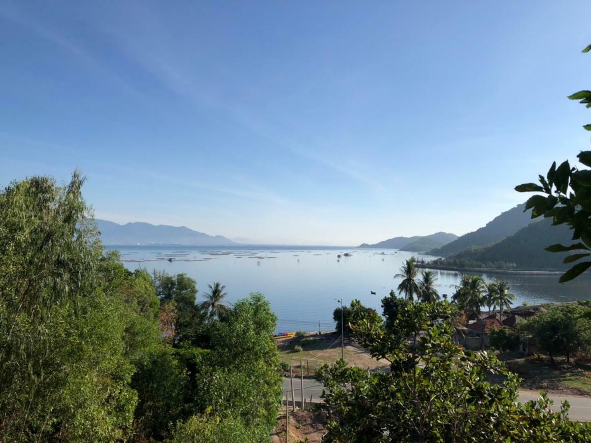 Thanh Nhi Cam Ranh