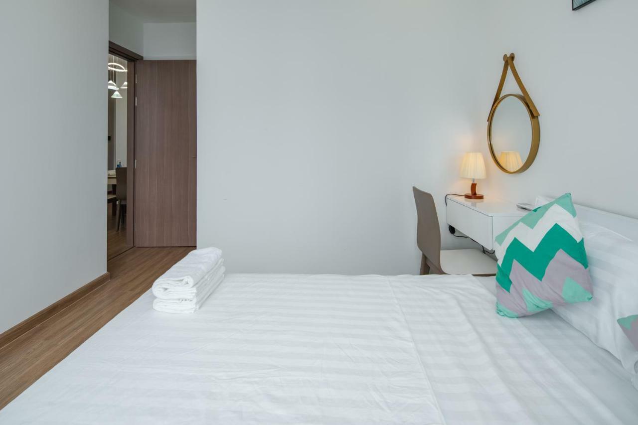 Luxury Vinhomes Skylake Apartment