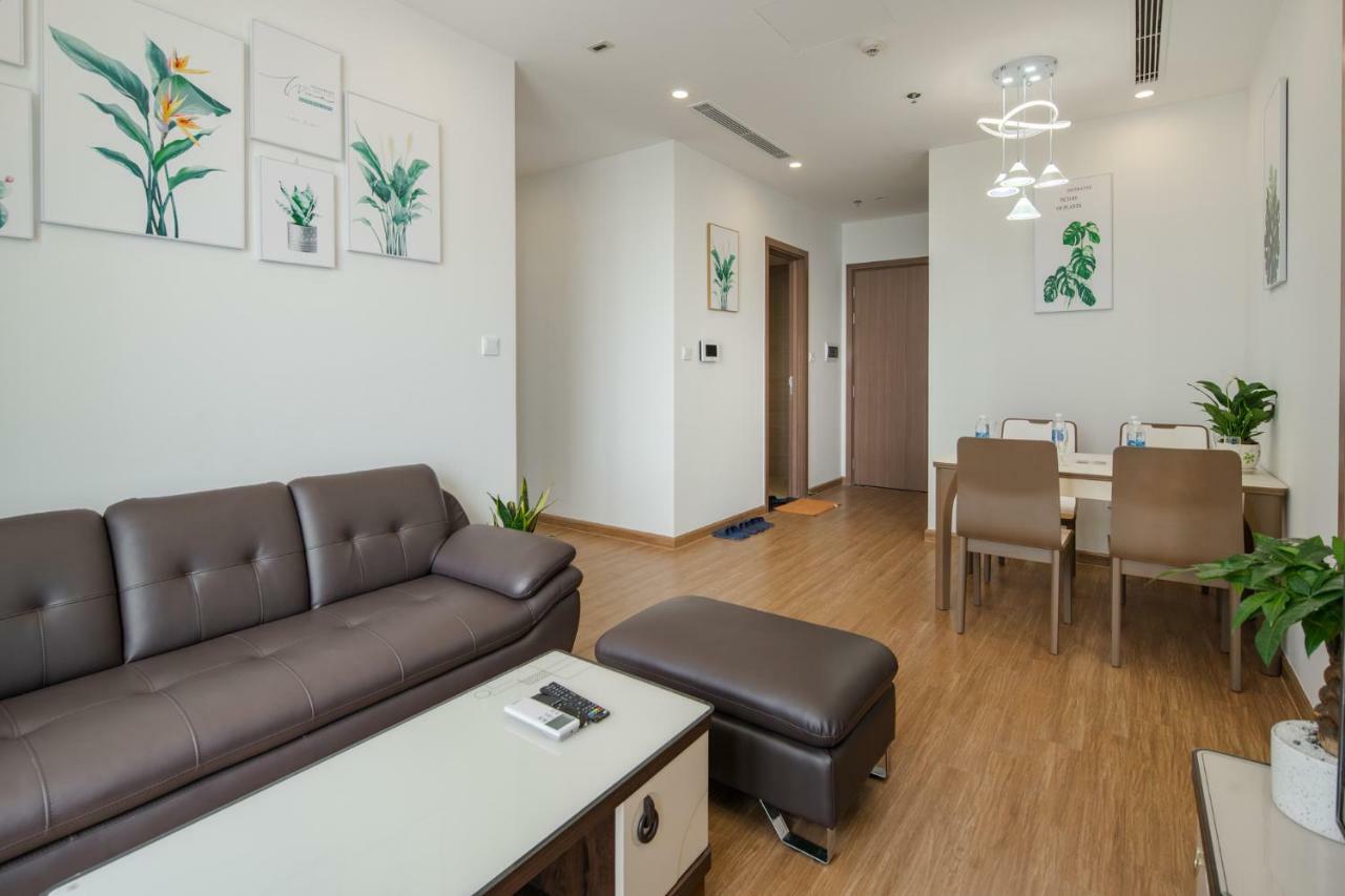 Luxury Vinhomes Skylake Apartment