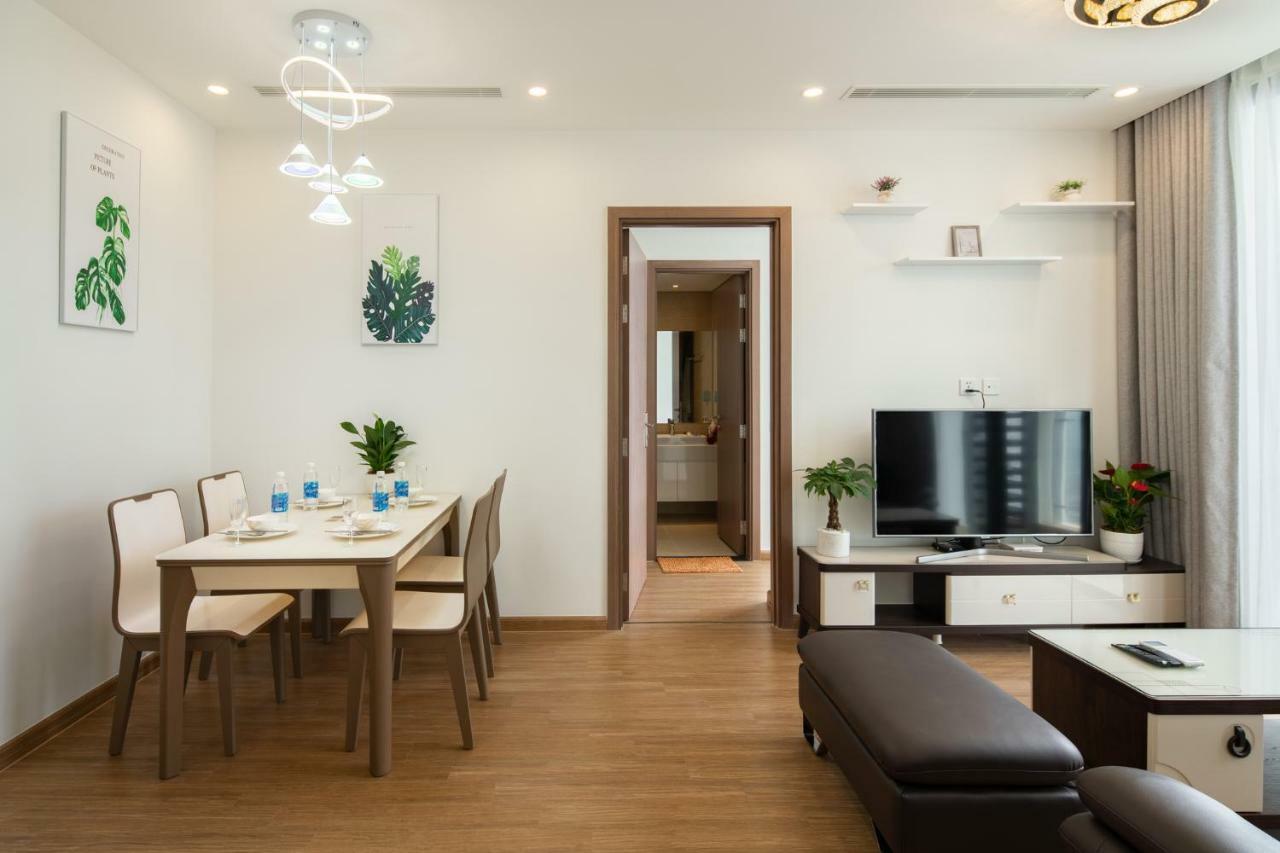 Luxury Vinhomes Skylake Apartment