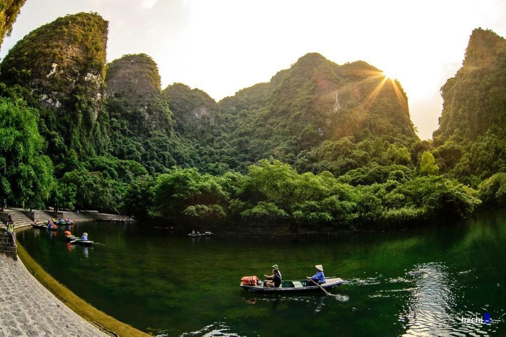 Brother's * Ninh Binh