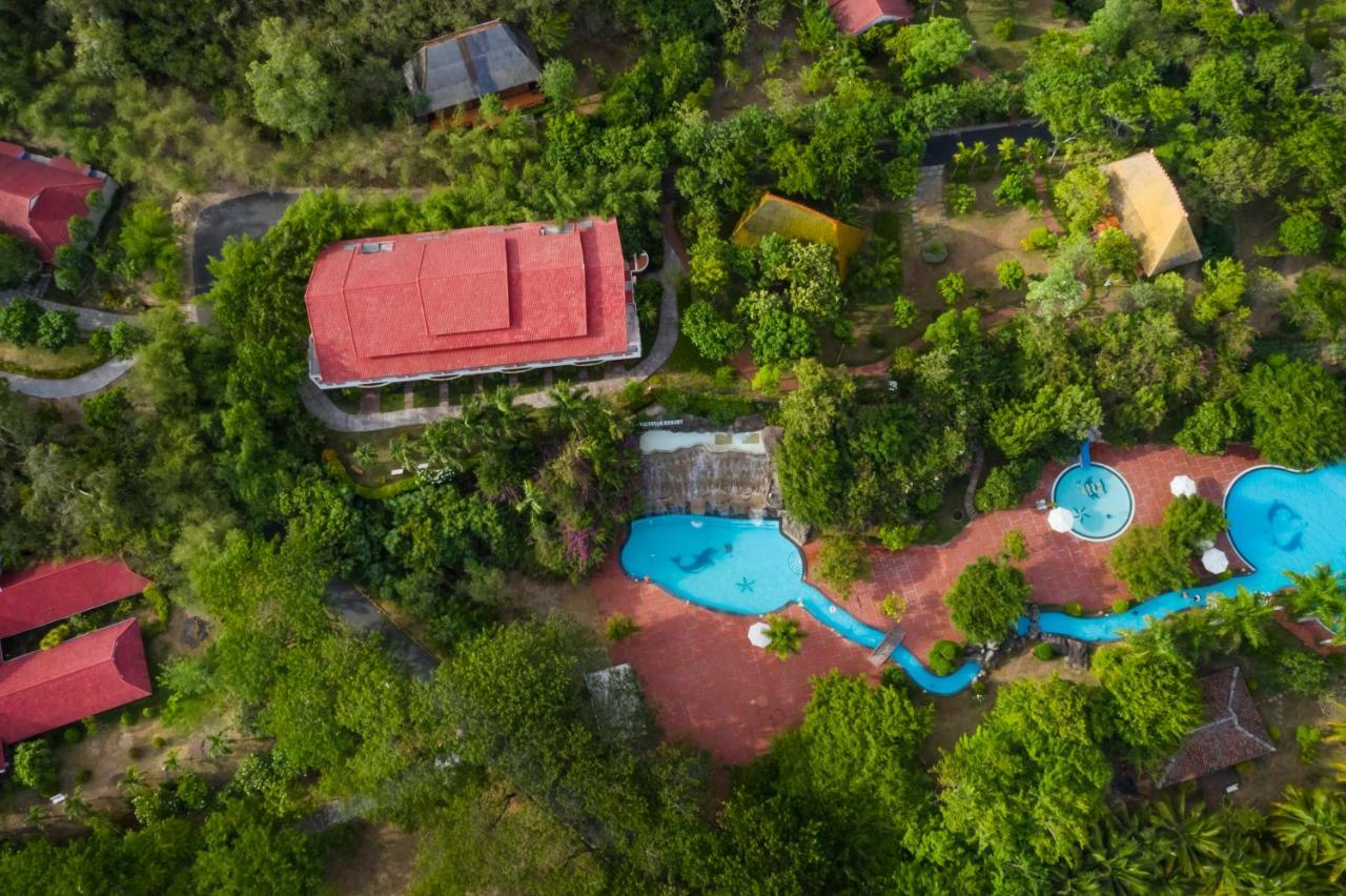 Resort Nui Thom