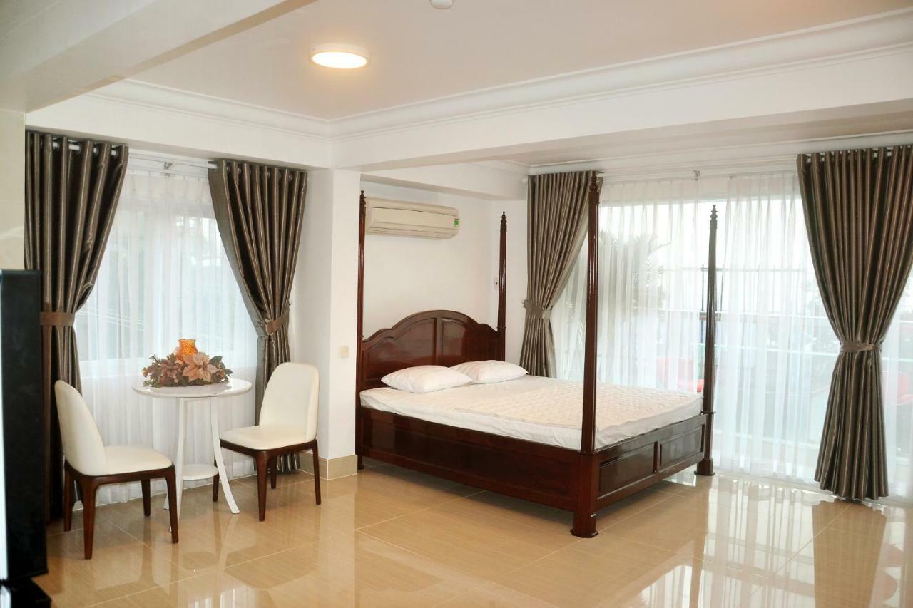 Coco Khách sạn 3*