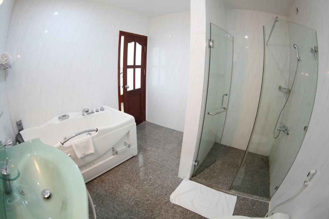 Song Hong Resort Vinh Yen
