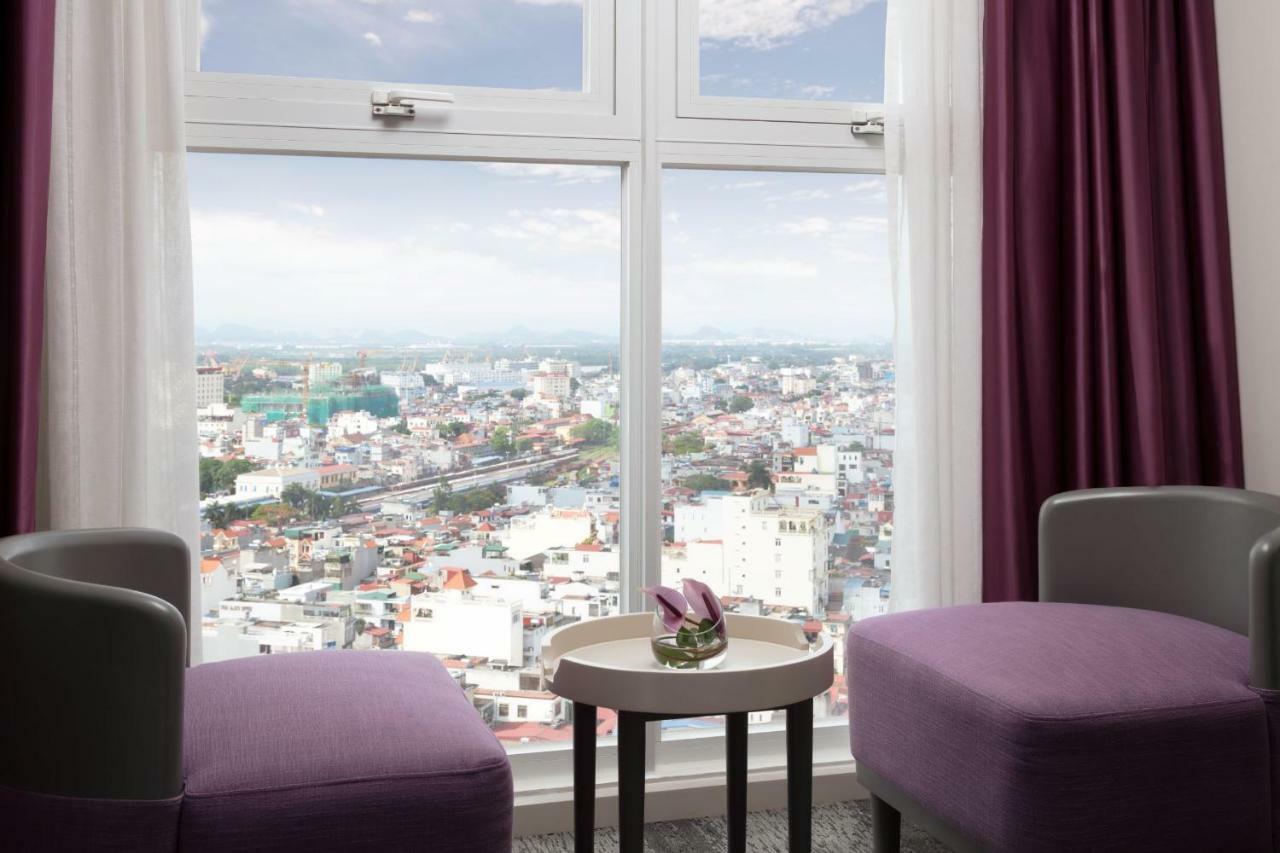 Mercure Phong