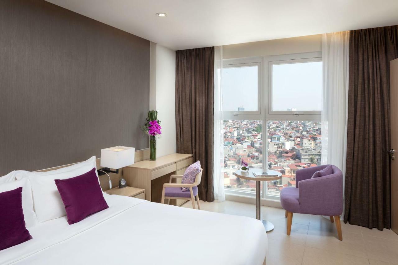 Mercure Phong Hotel