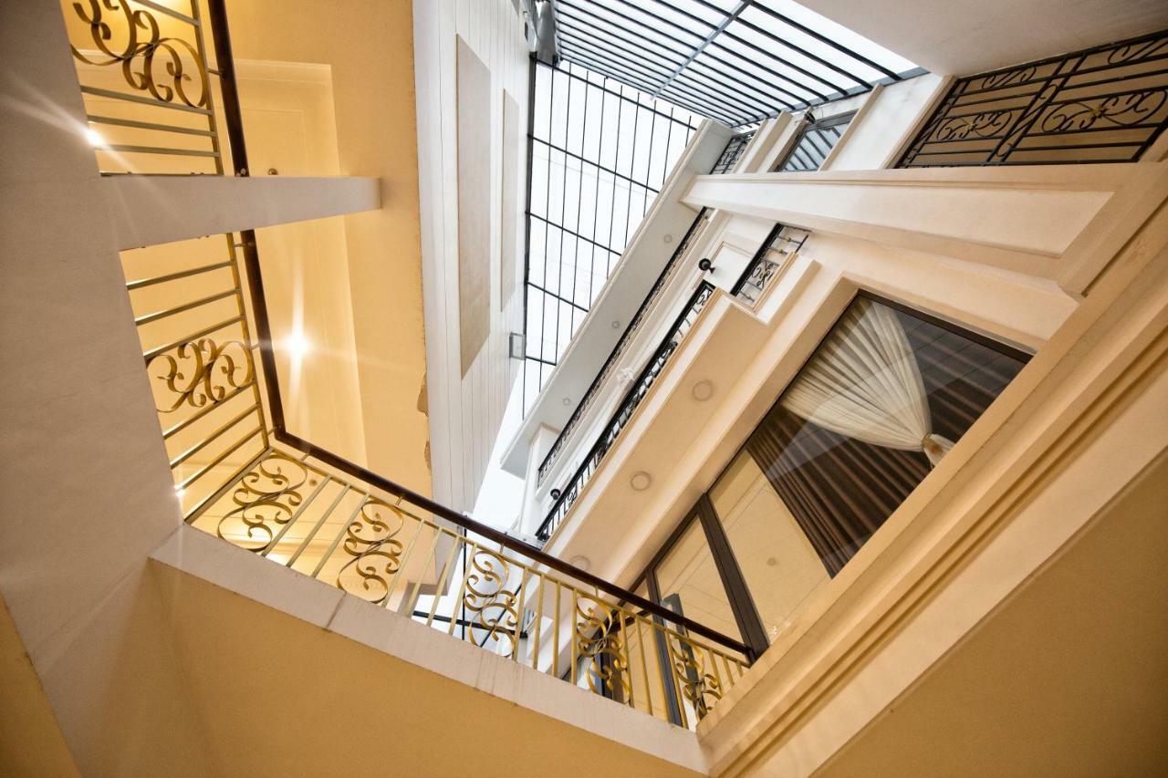 Le Centre Hotel 3*