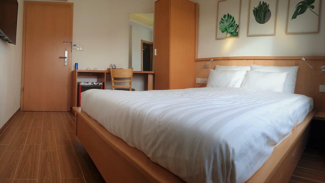 Mio Hotel *